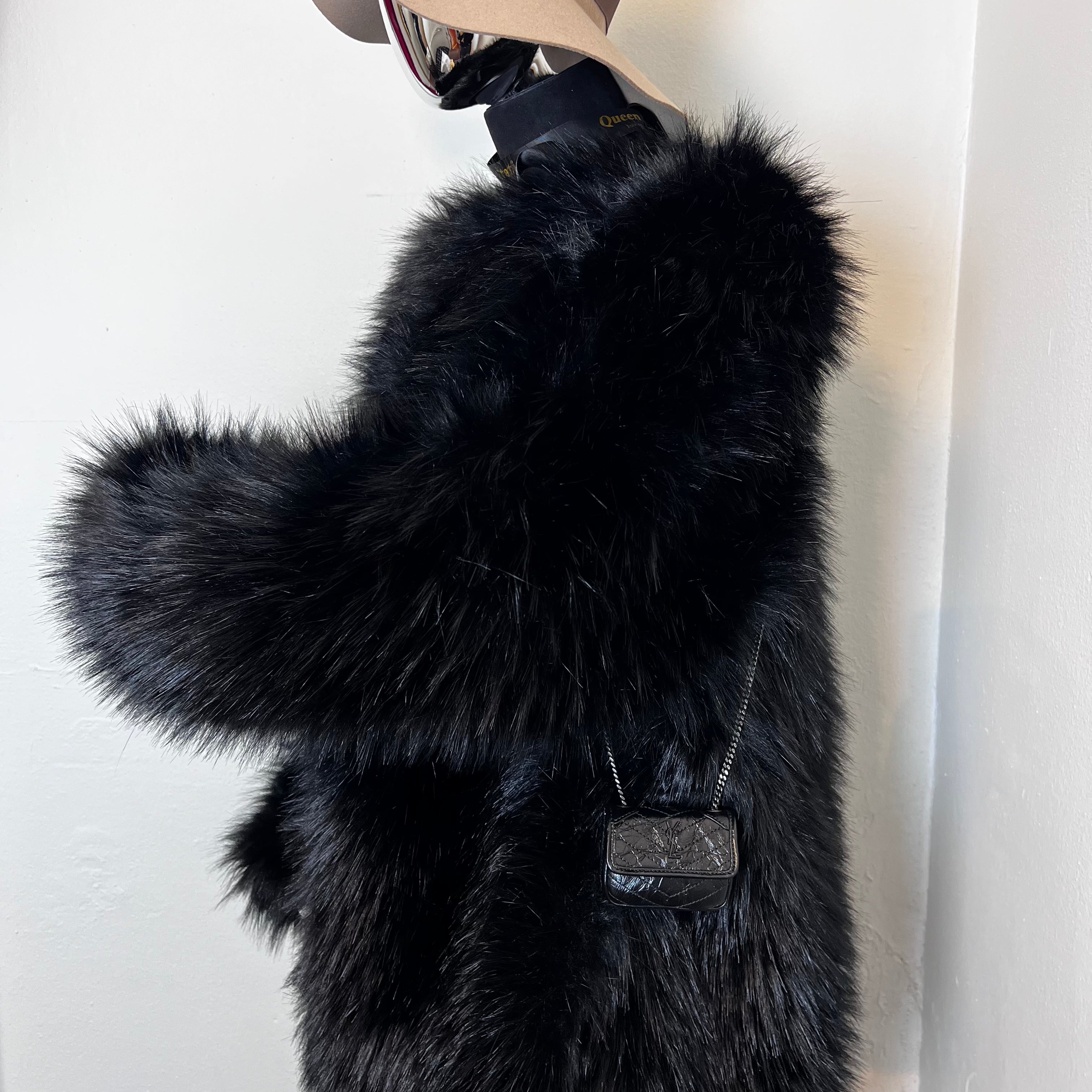 Niki Airpod Case Black Crinkled Leather