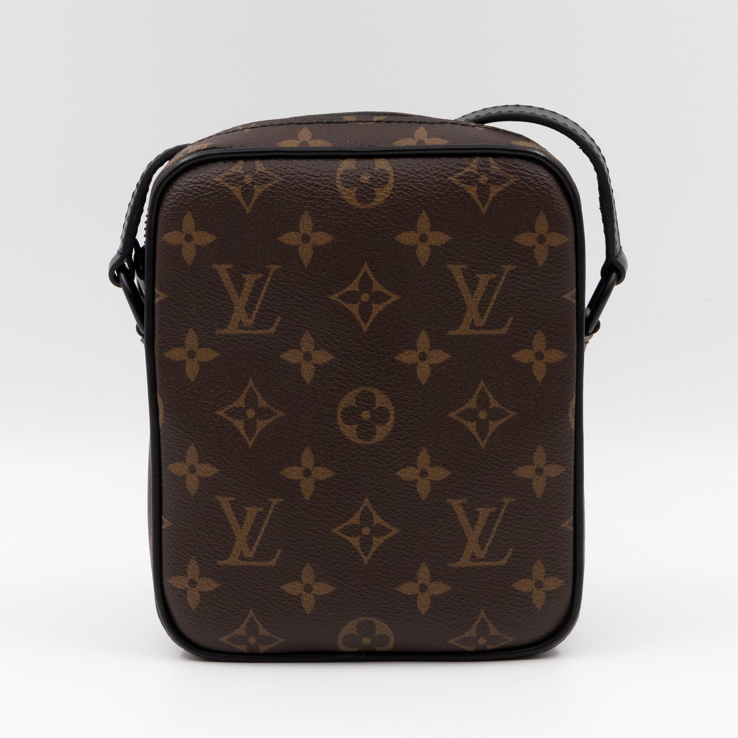 Christopher Wearable Wallet Monogram Black