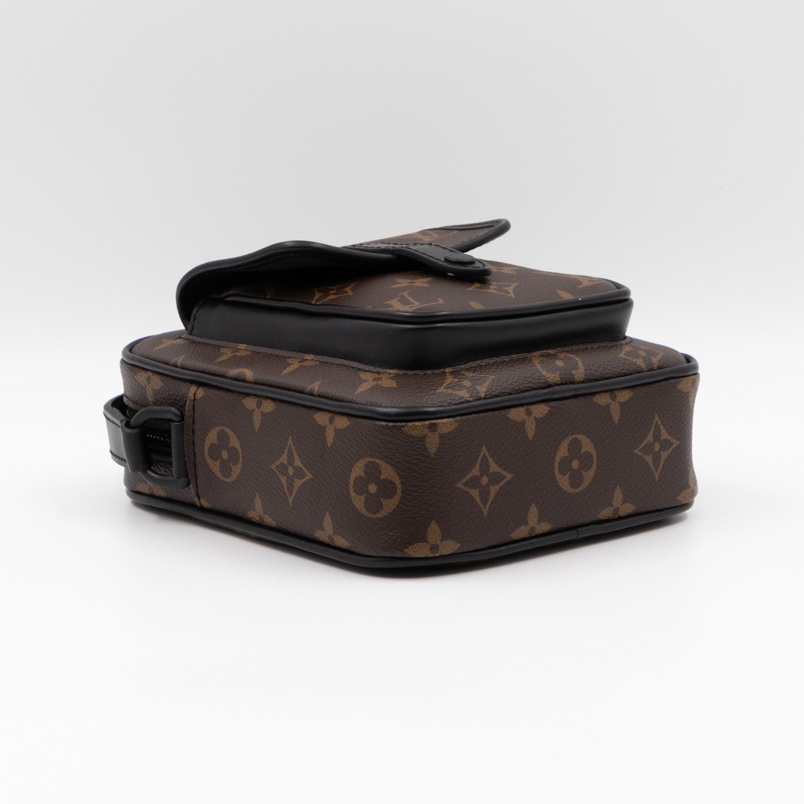 Christopher Wearable Wallet Monogram Black