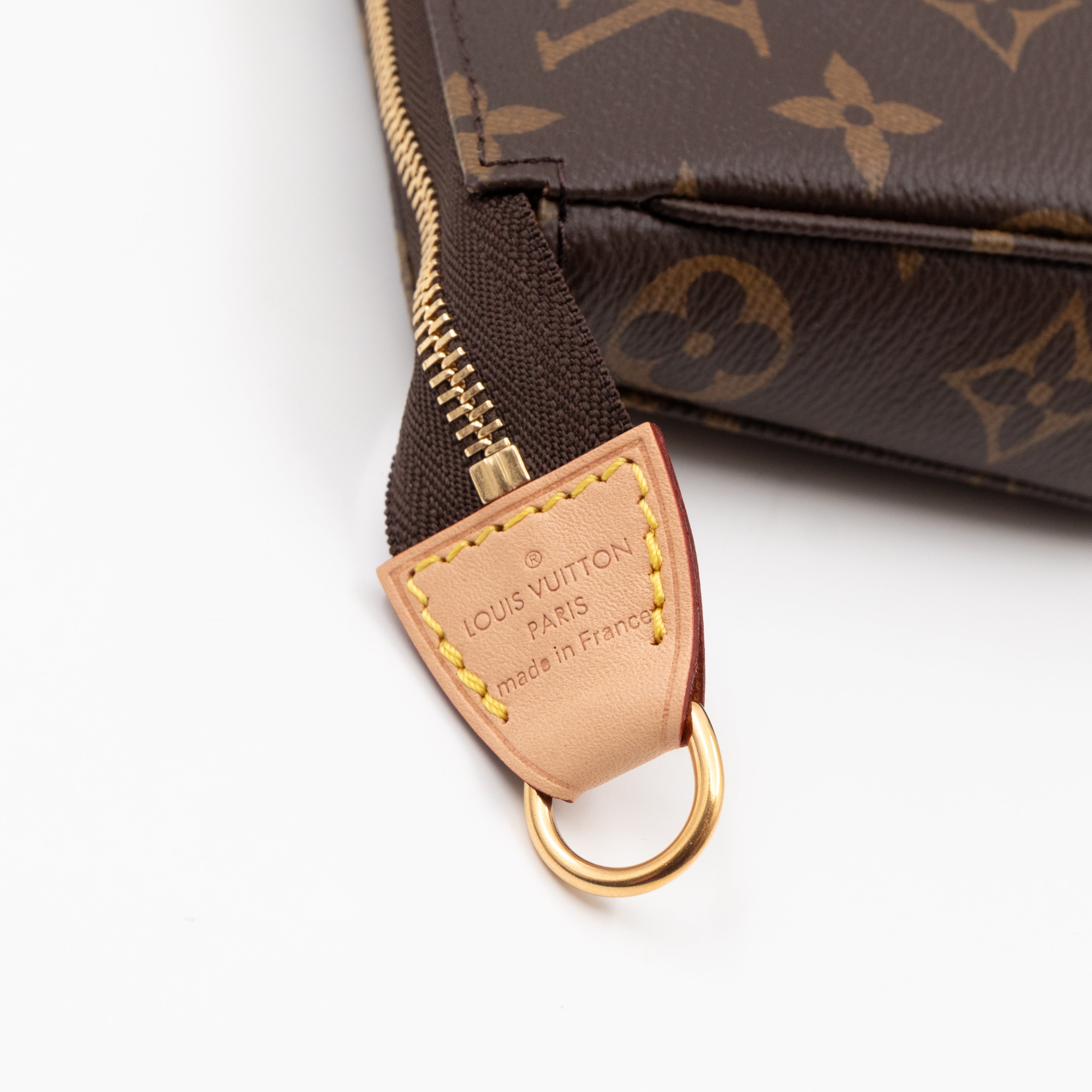 Pochette Accessoires Monogram