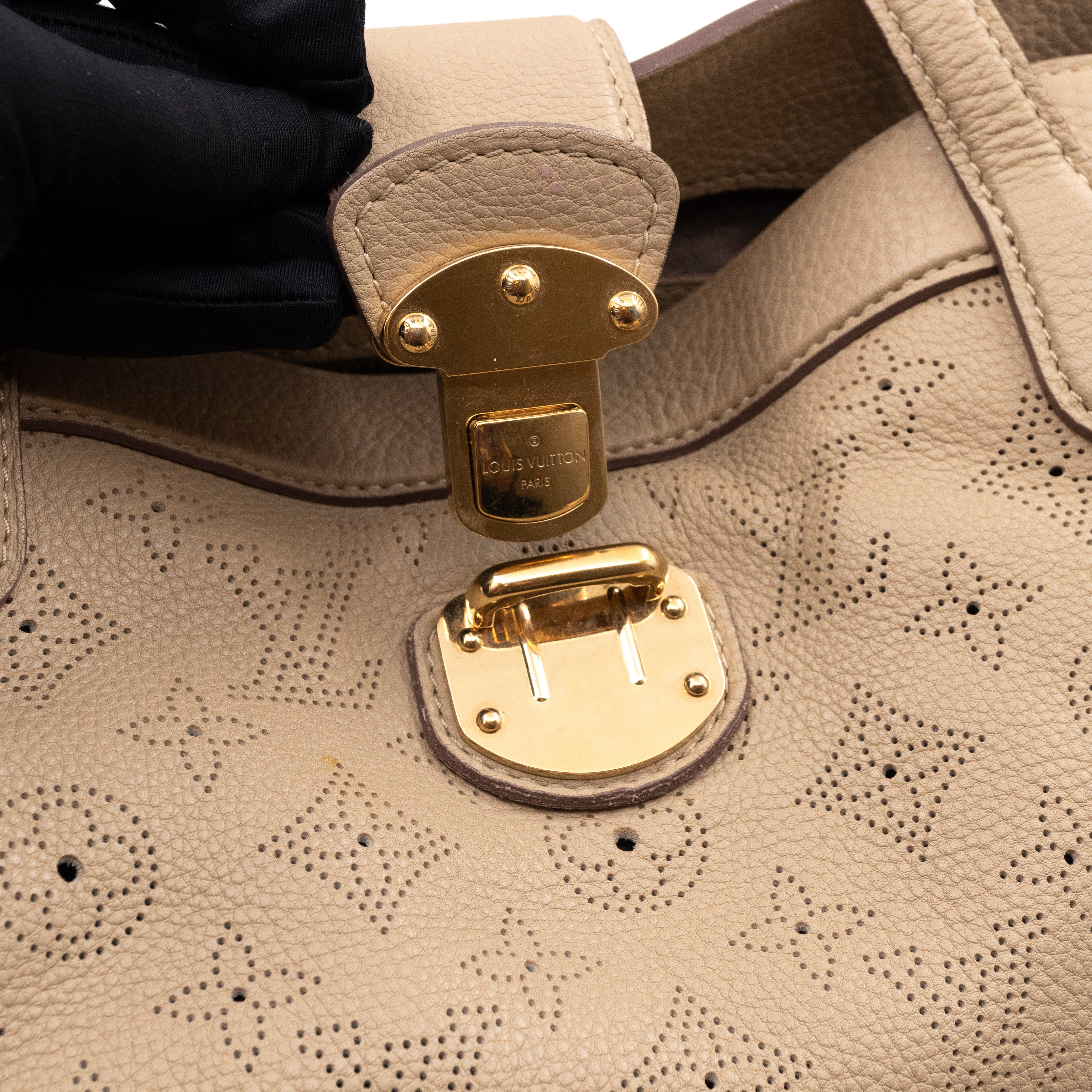 Cirrus PM Beige Mahina Leather