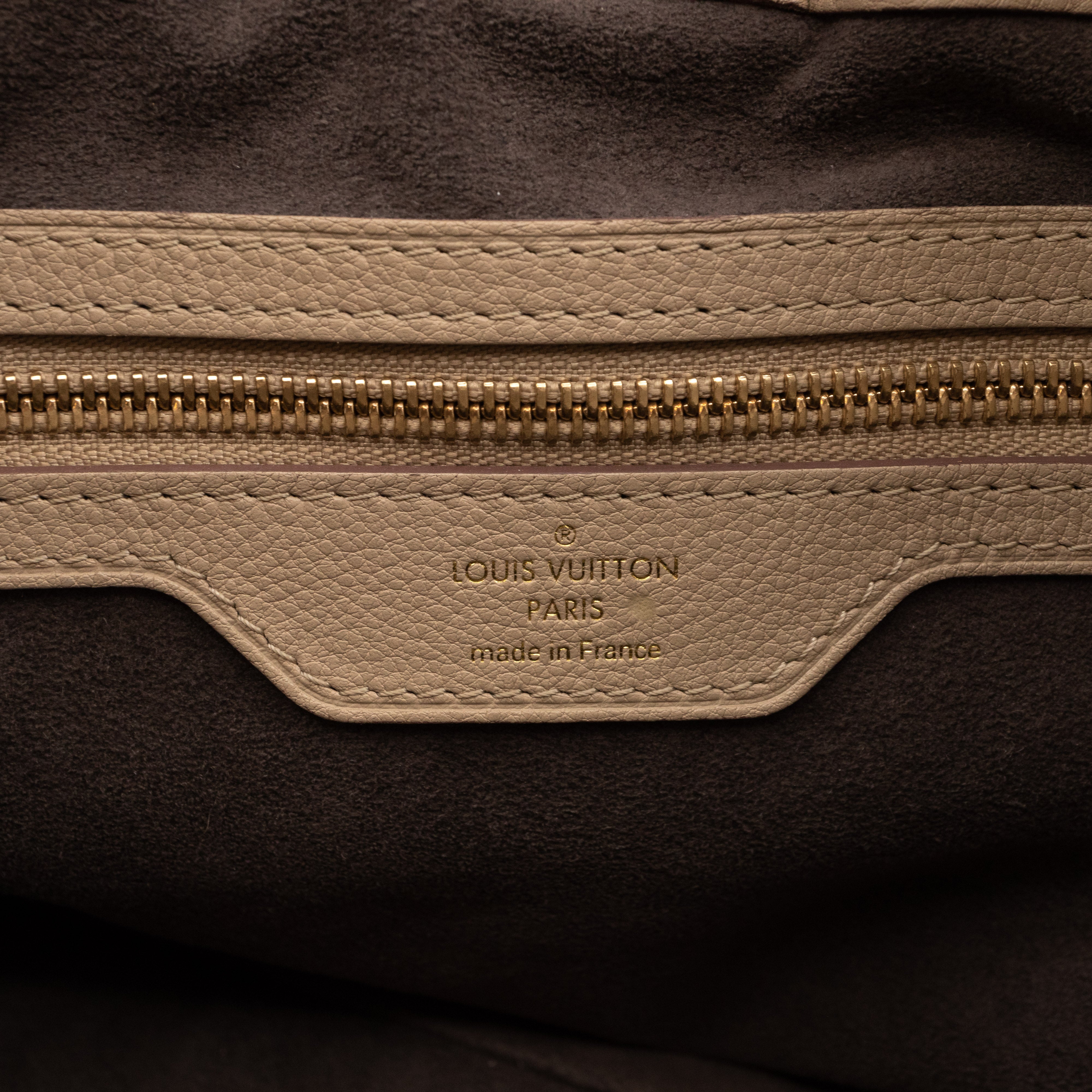 Cirrus PM Beige Mahina Leather