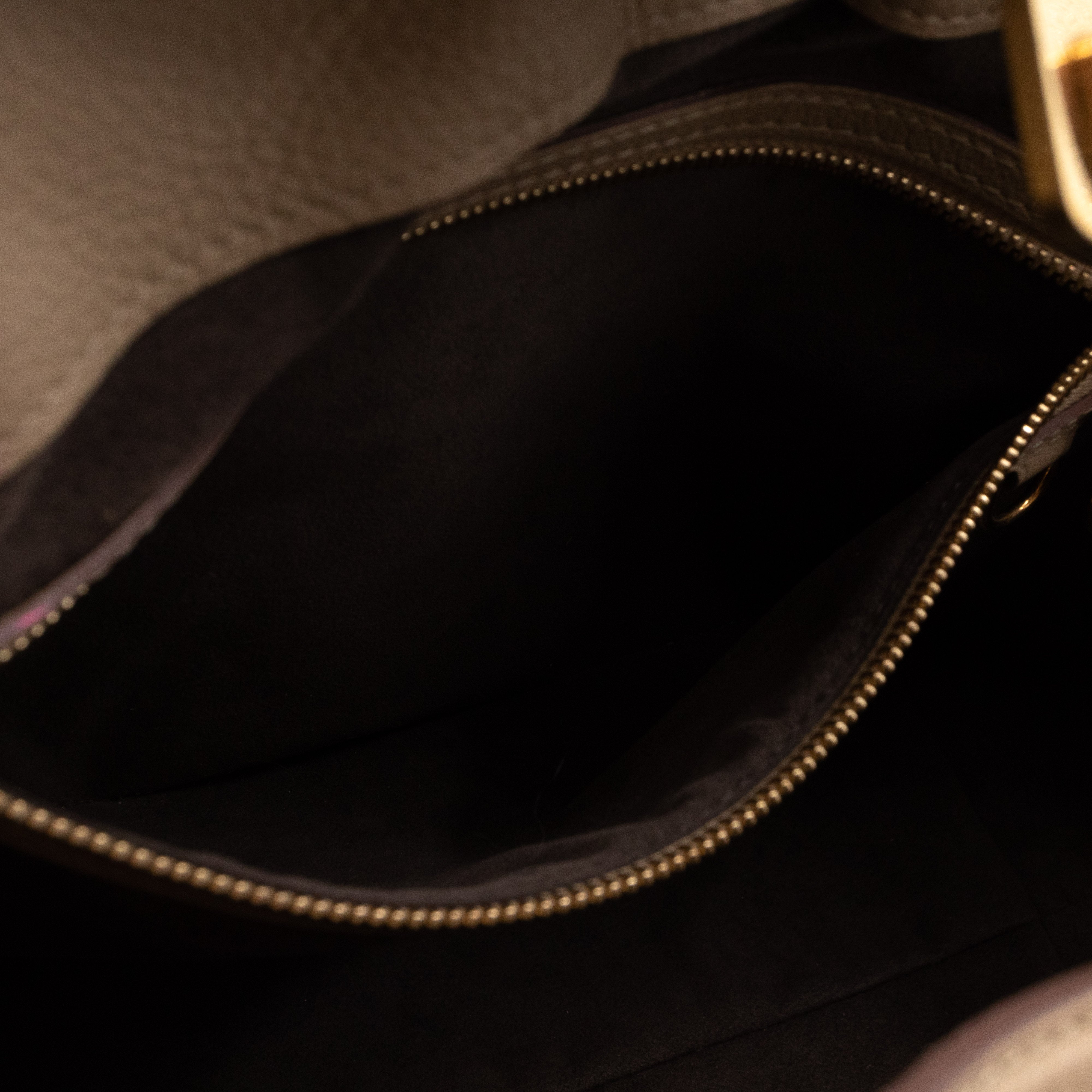 Cirrus PM Beige Mahina Leather