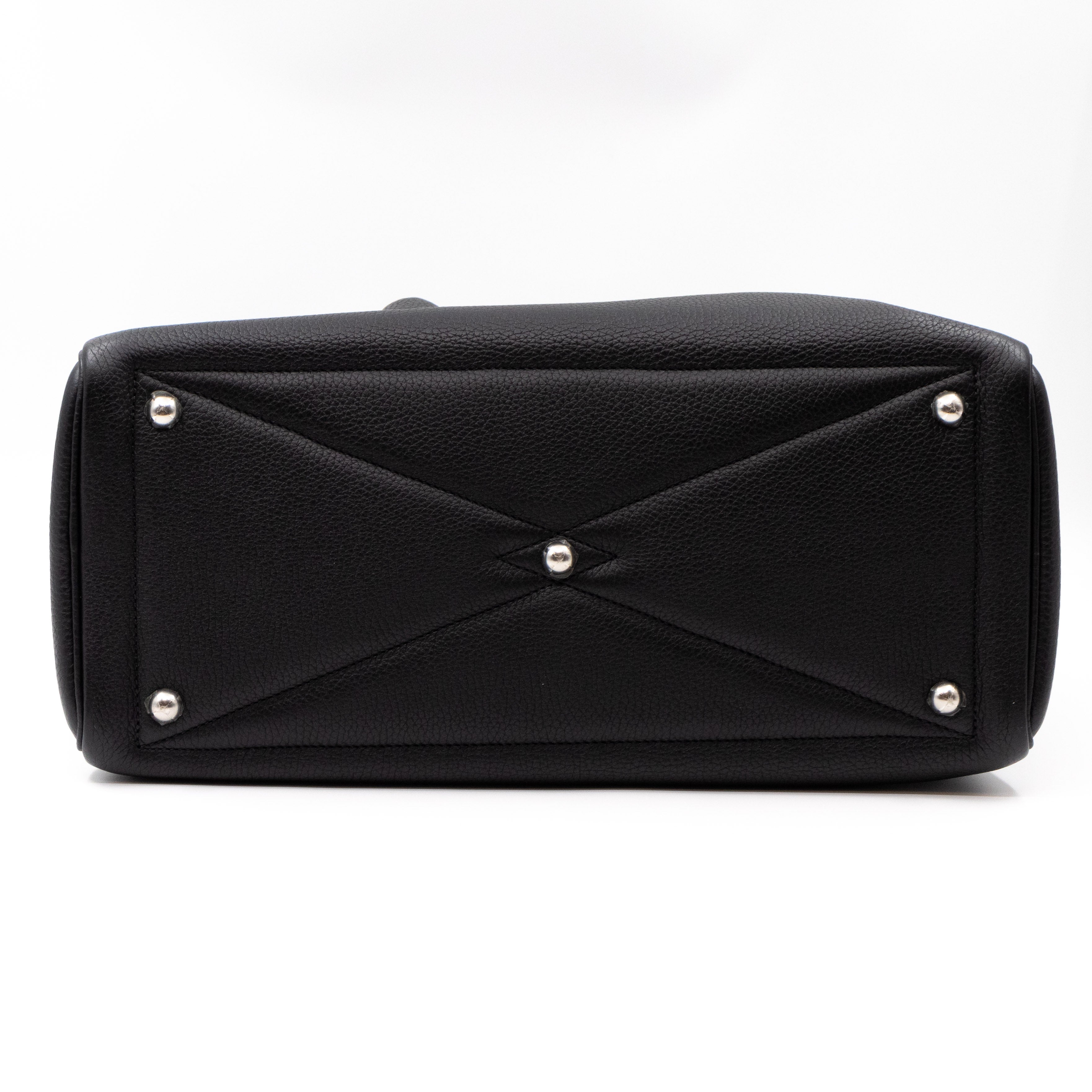 Victoria II 35 Black Leather