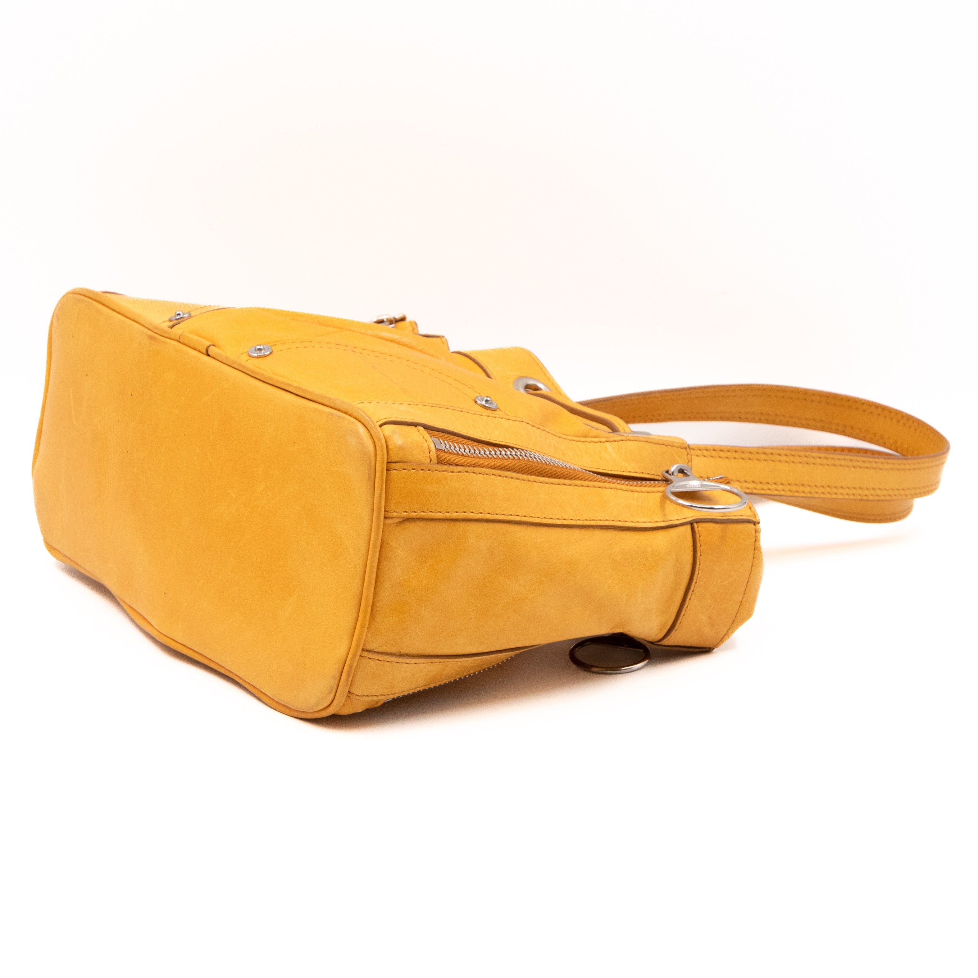 Small Poppy Shoulder Bag Zippers Yellow Antique Leather