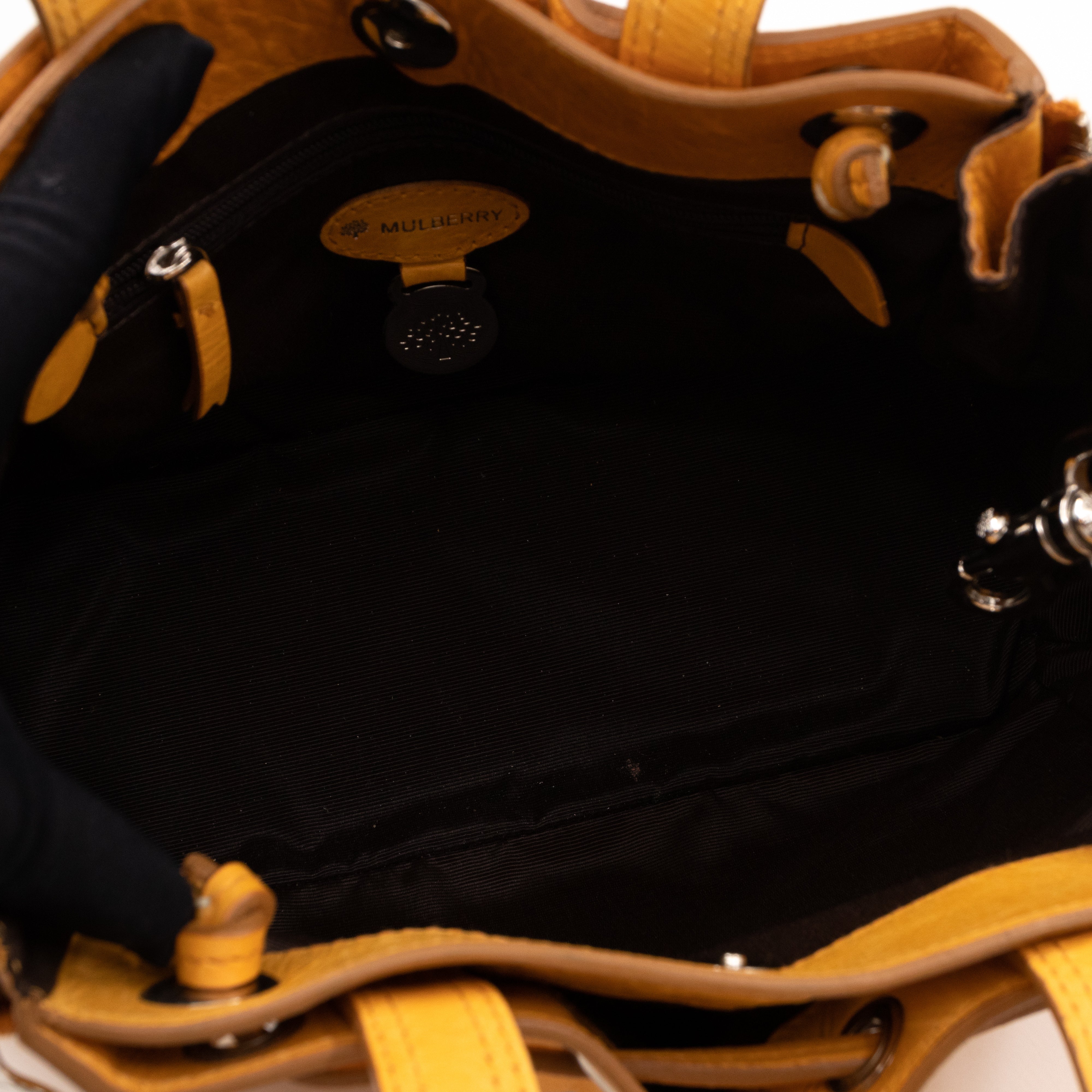 Small Poppy Shoulder Bag Zippers Yellow Antique Leather