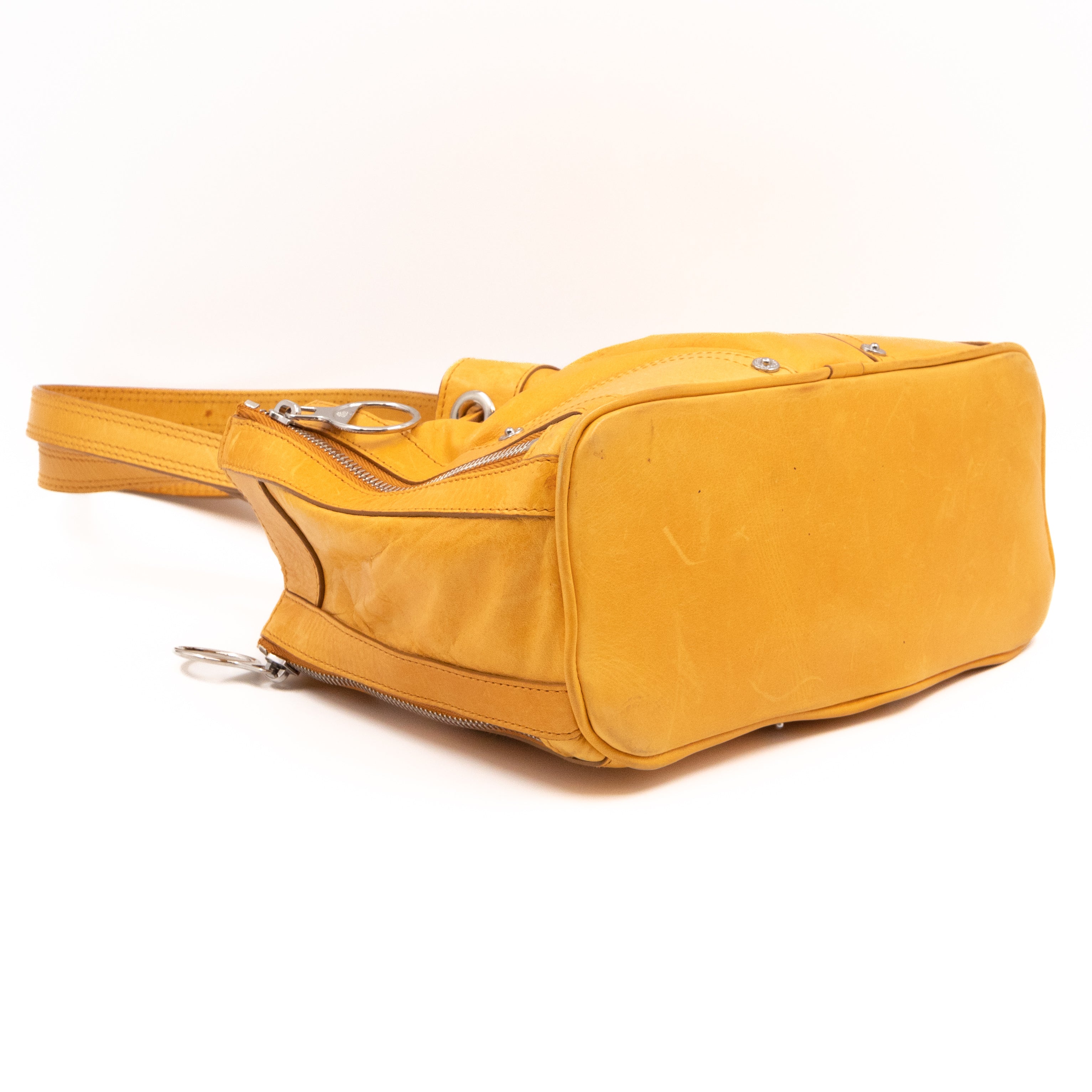 Small Poppy Shoulder Bag Zippers Yellow Antique Leather