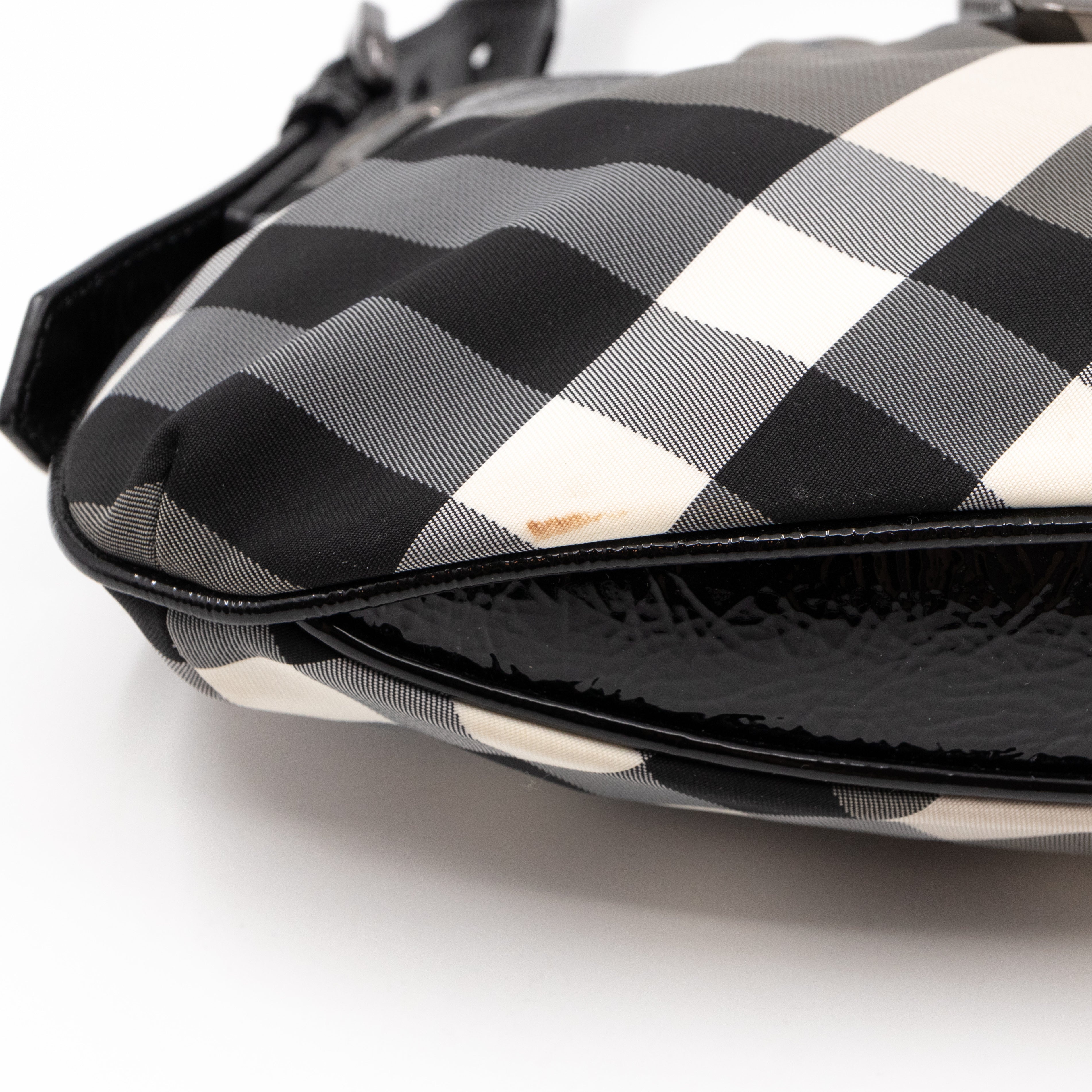 Shoulder Bag Beat Check Patent Leather