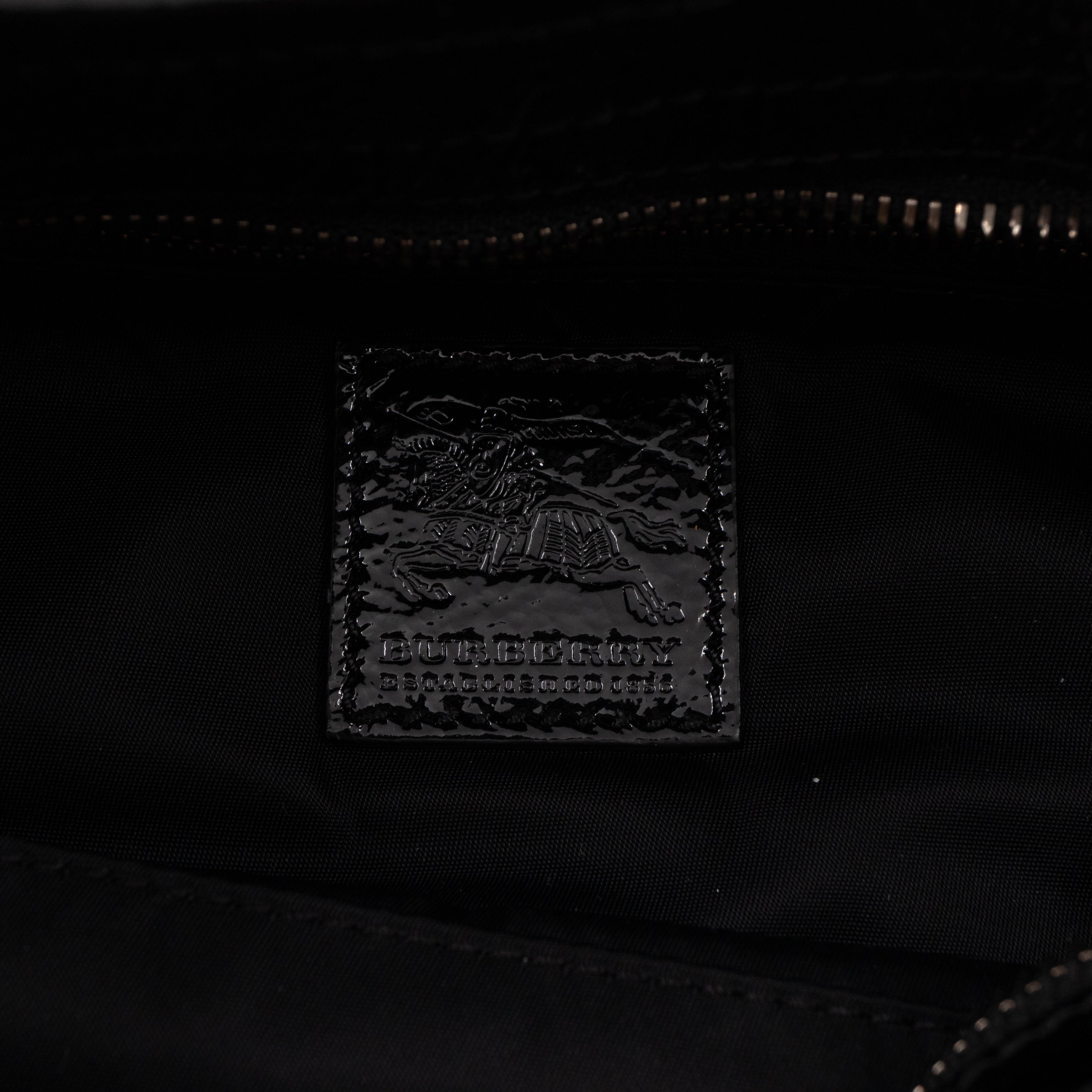 Shoulder Bag Beat Check Patent Leather