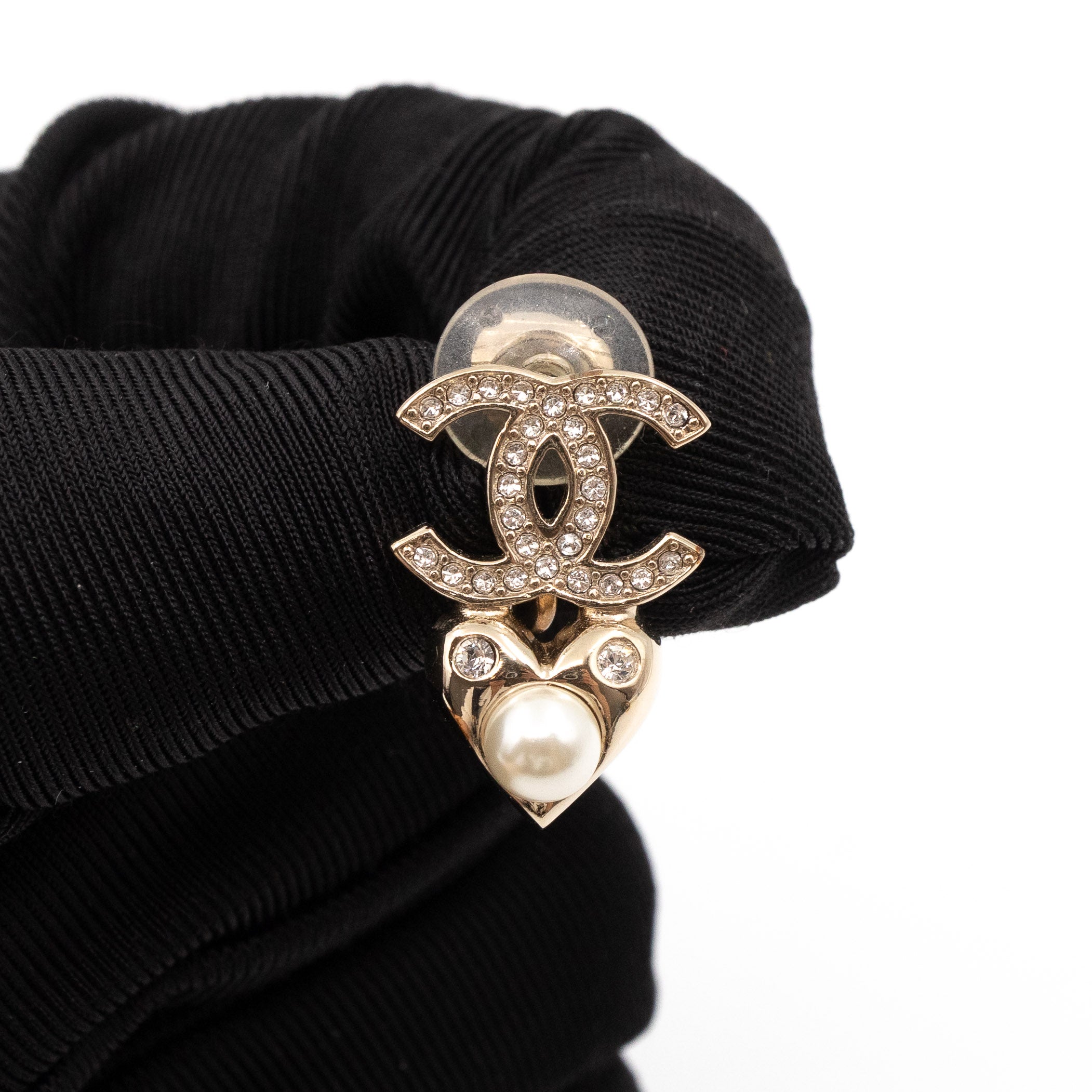 CC Charming Winter Earrings
