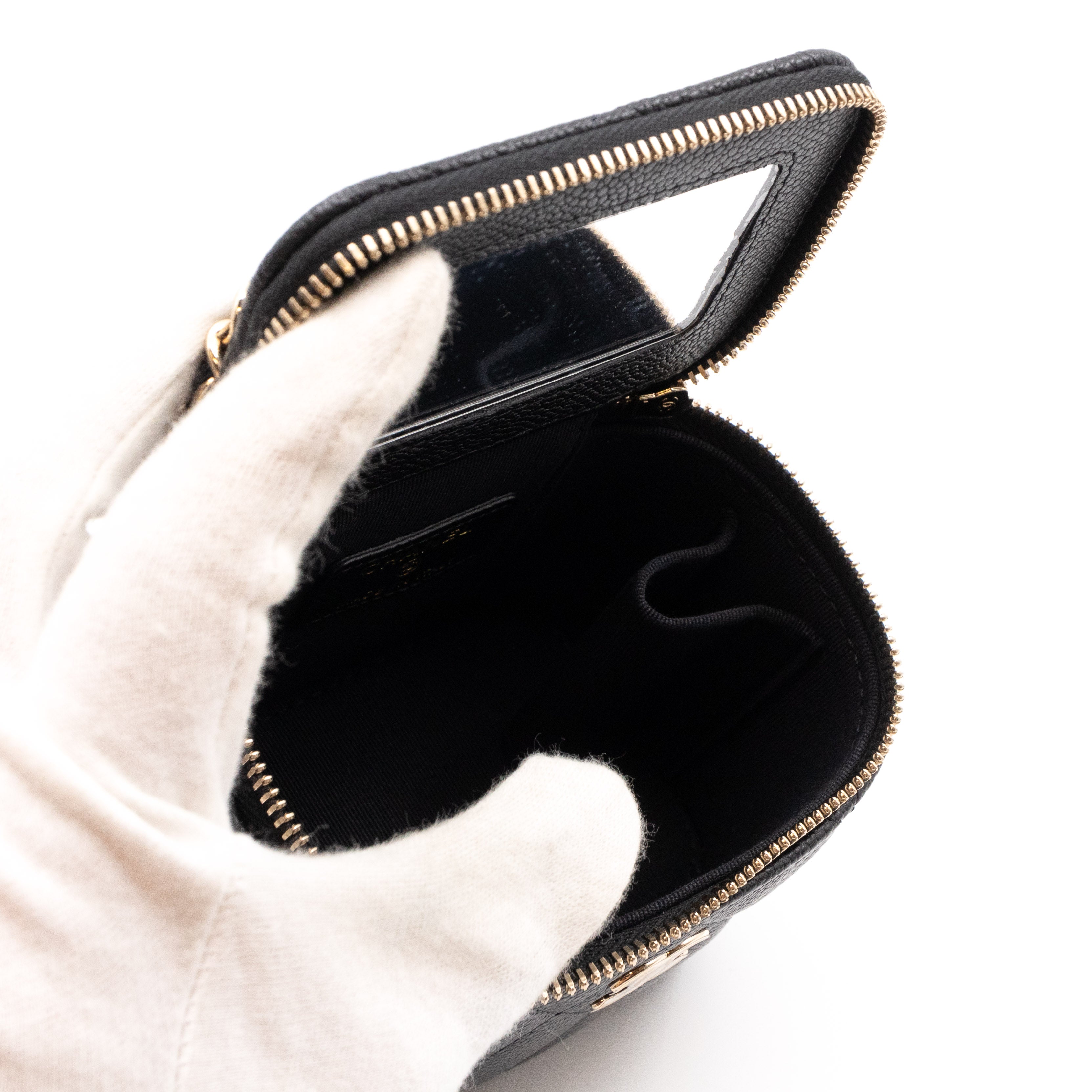 Small Vanity On CC Chain Black Caviar