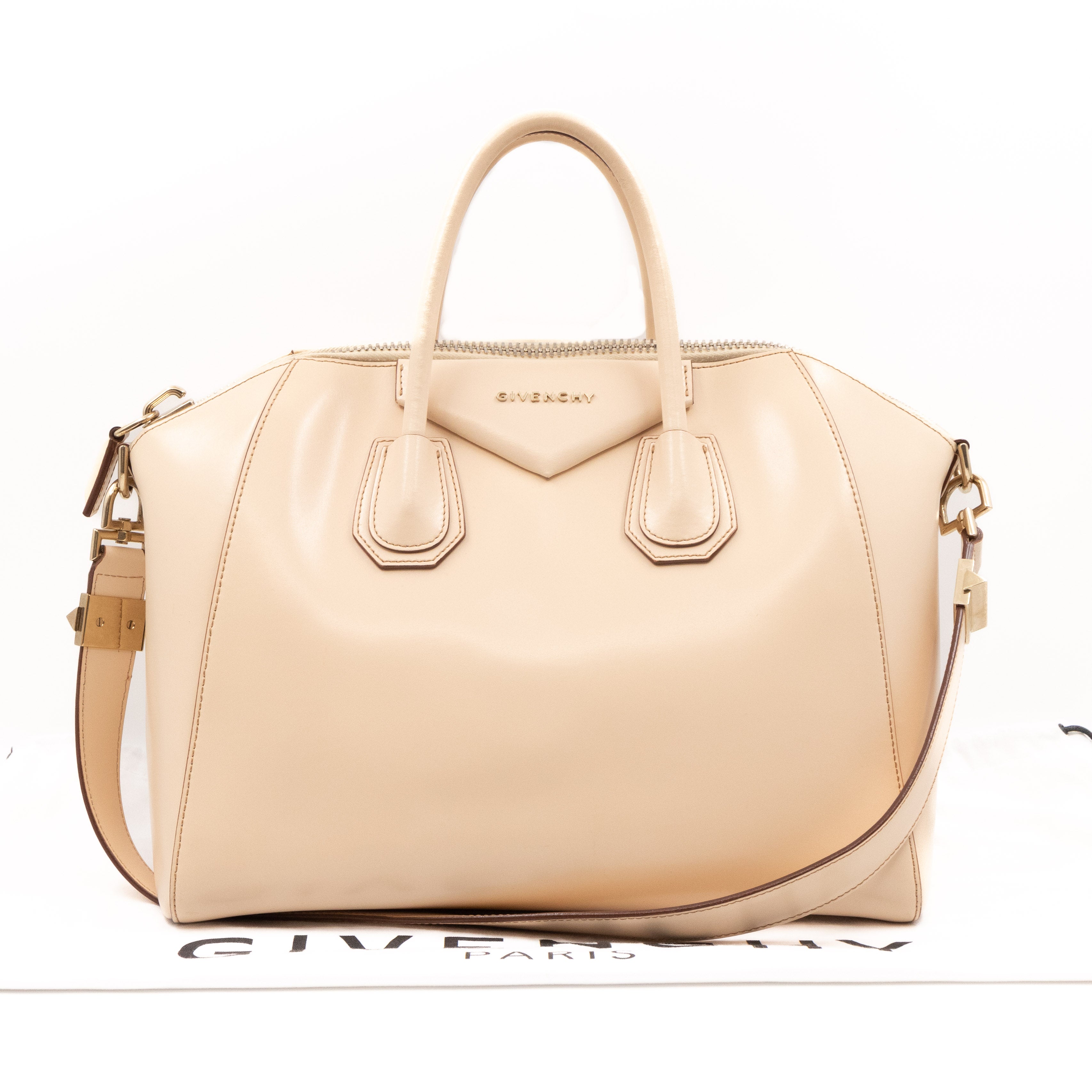 Antigona Medium Beige Leather