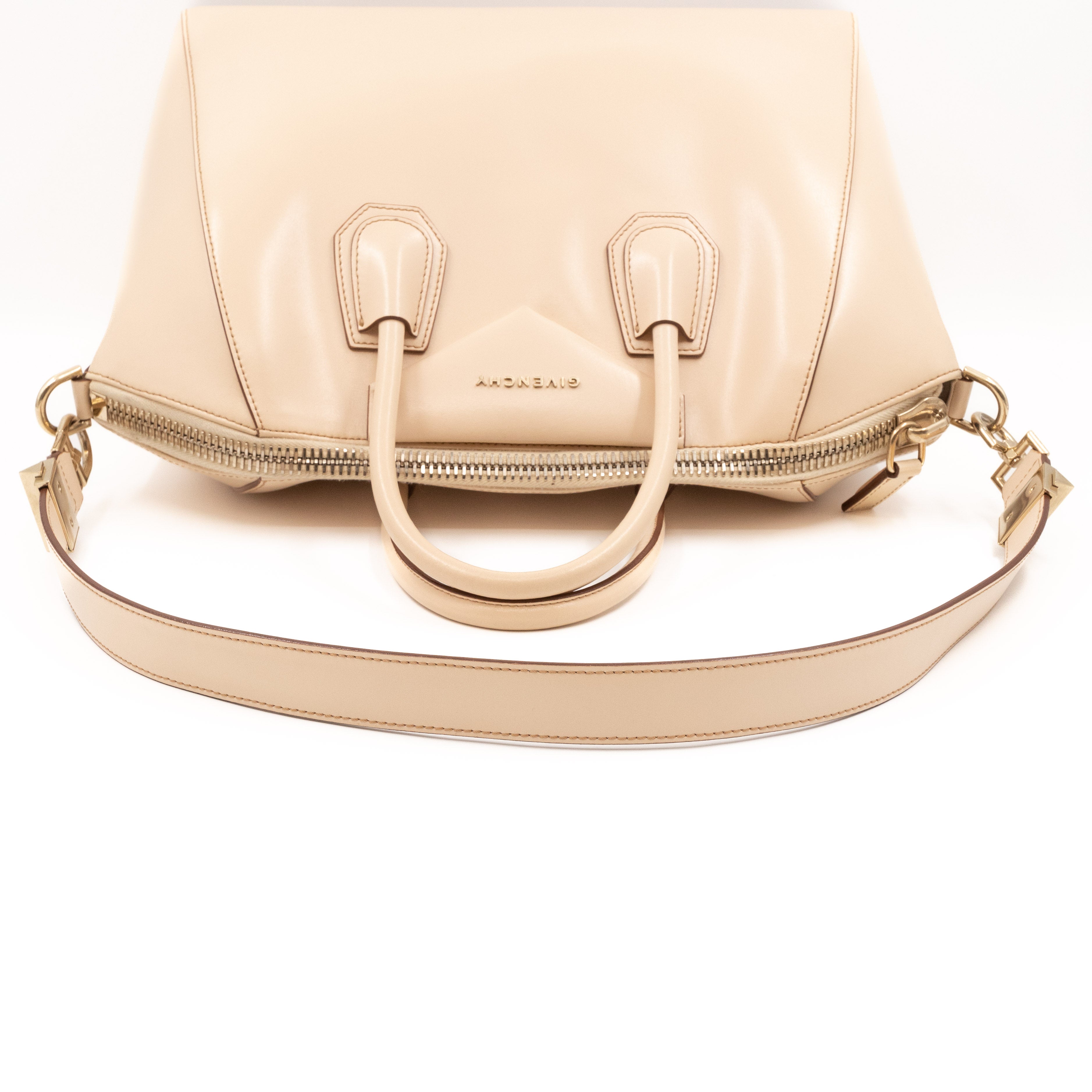 Antigona Medium Beige Leather