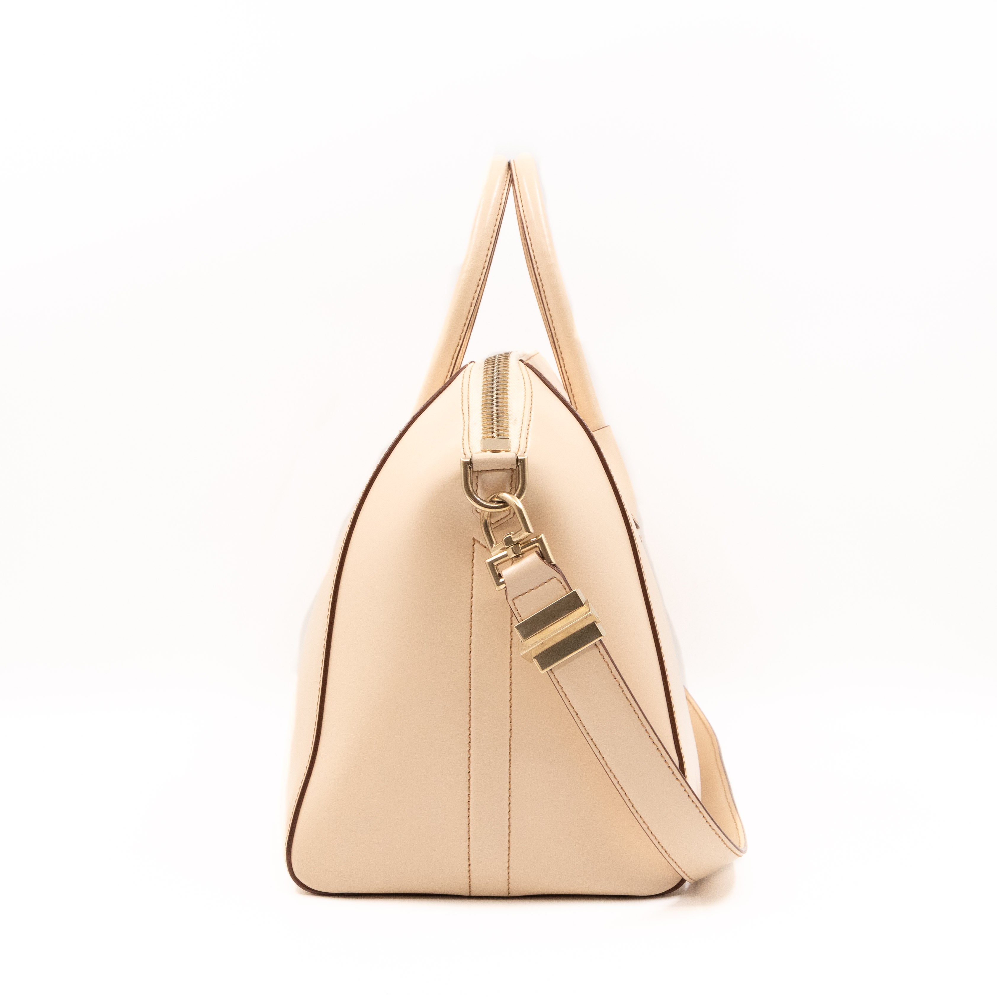 Antigona Medium Beige Leather