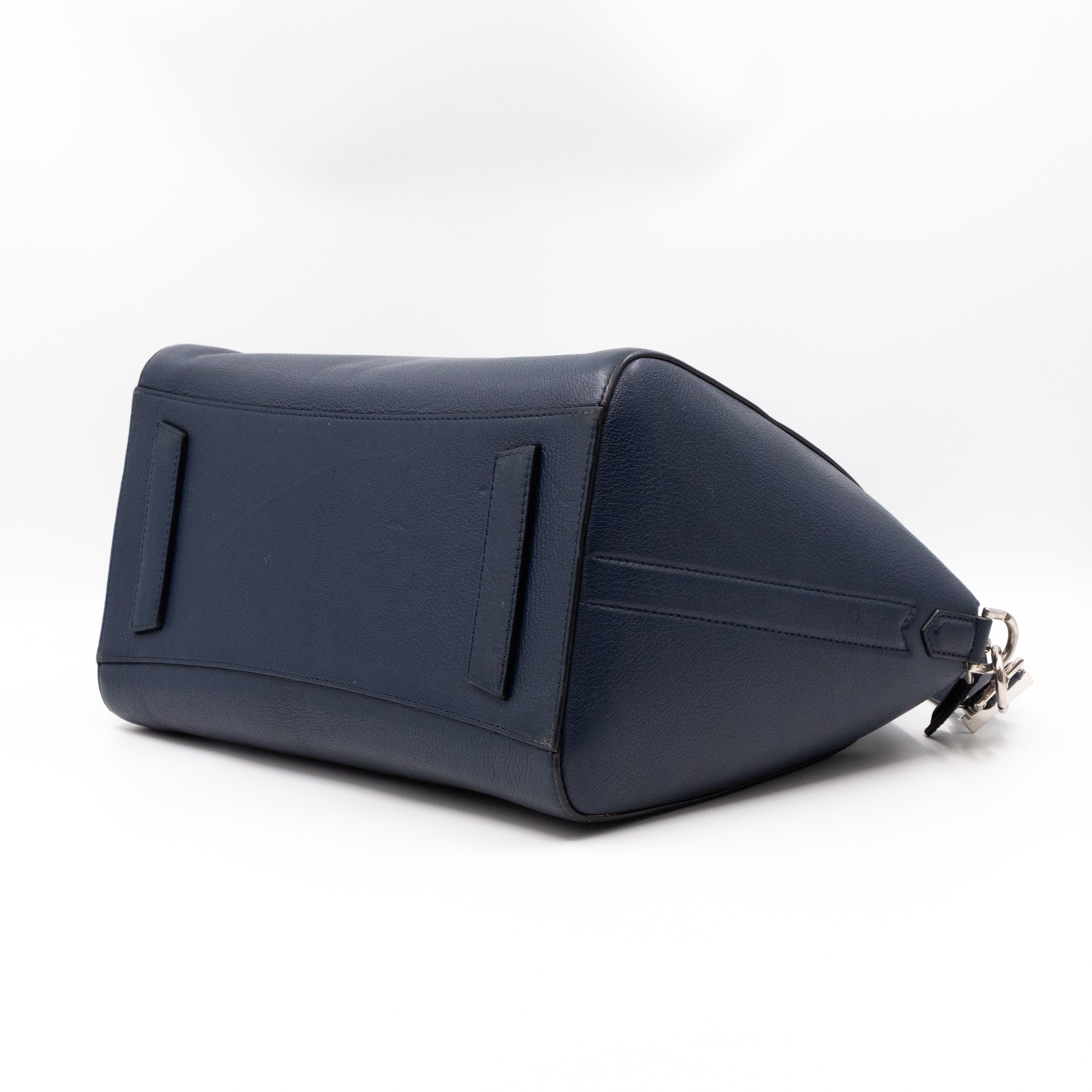 Antigona Medium Night Blue Leather