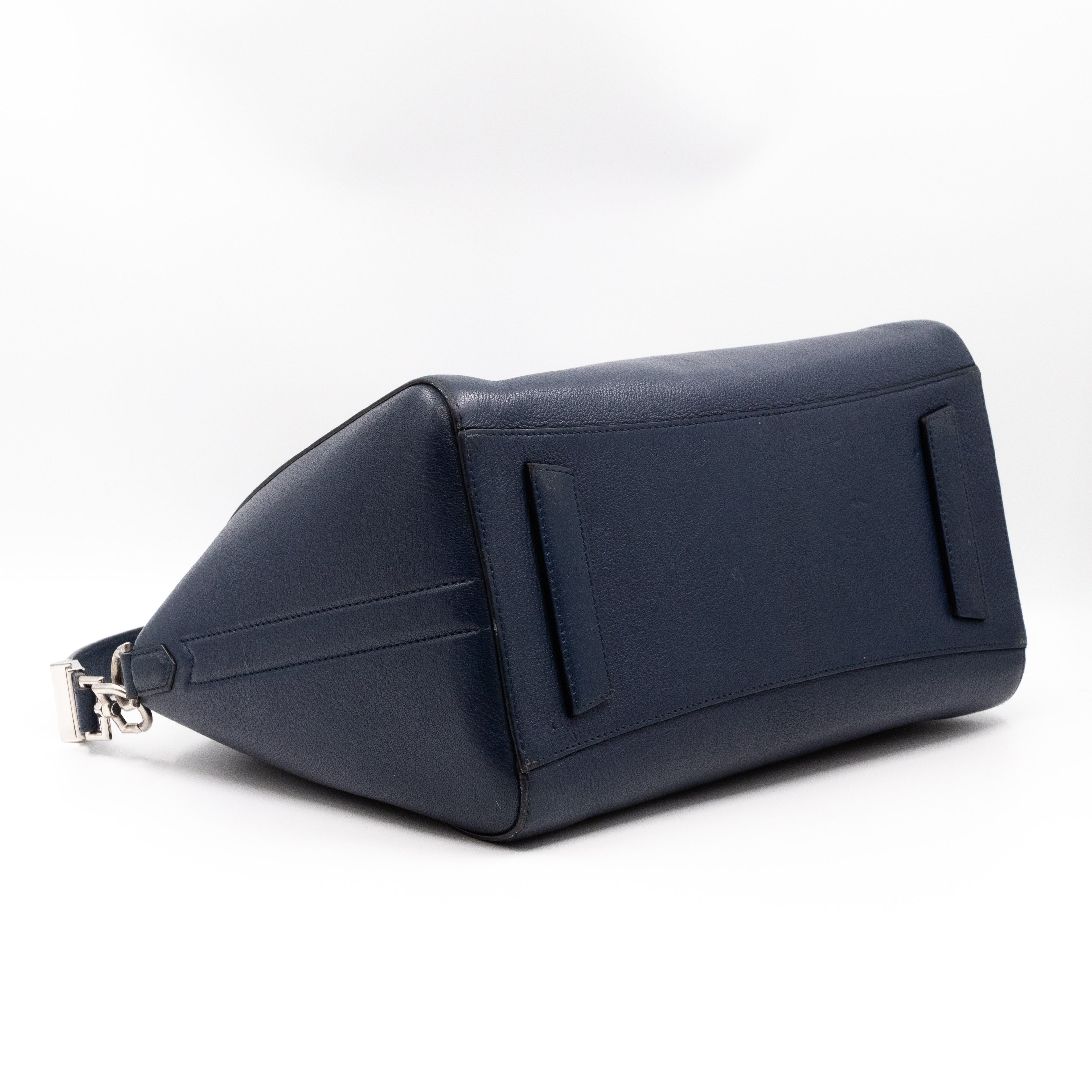 Antigona Medium Night Blue Leather