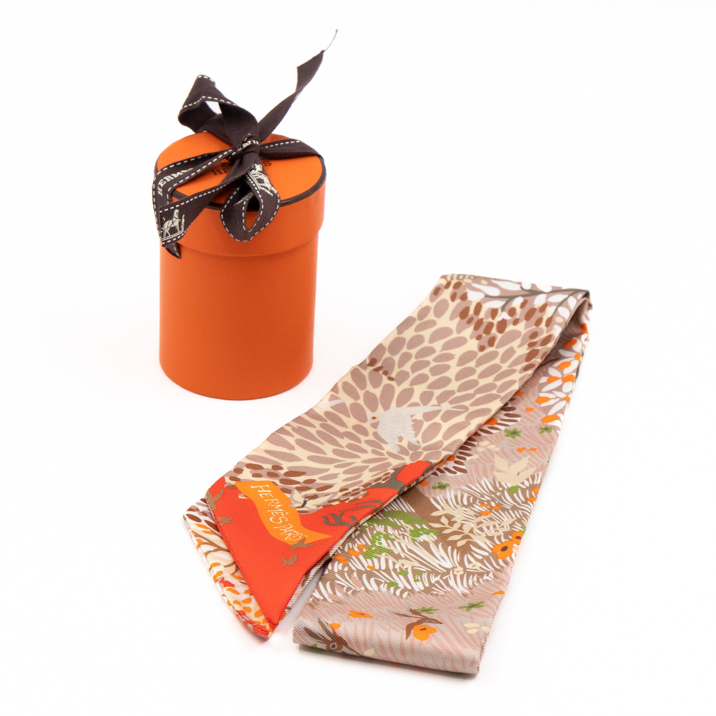 Twilly Scarf Bambi Deer Dans Un Jardin Anglais