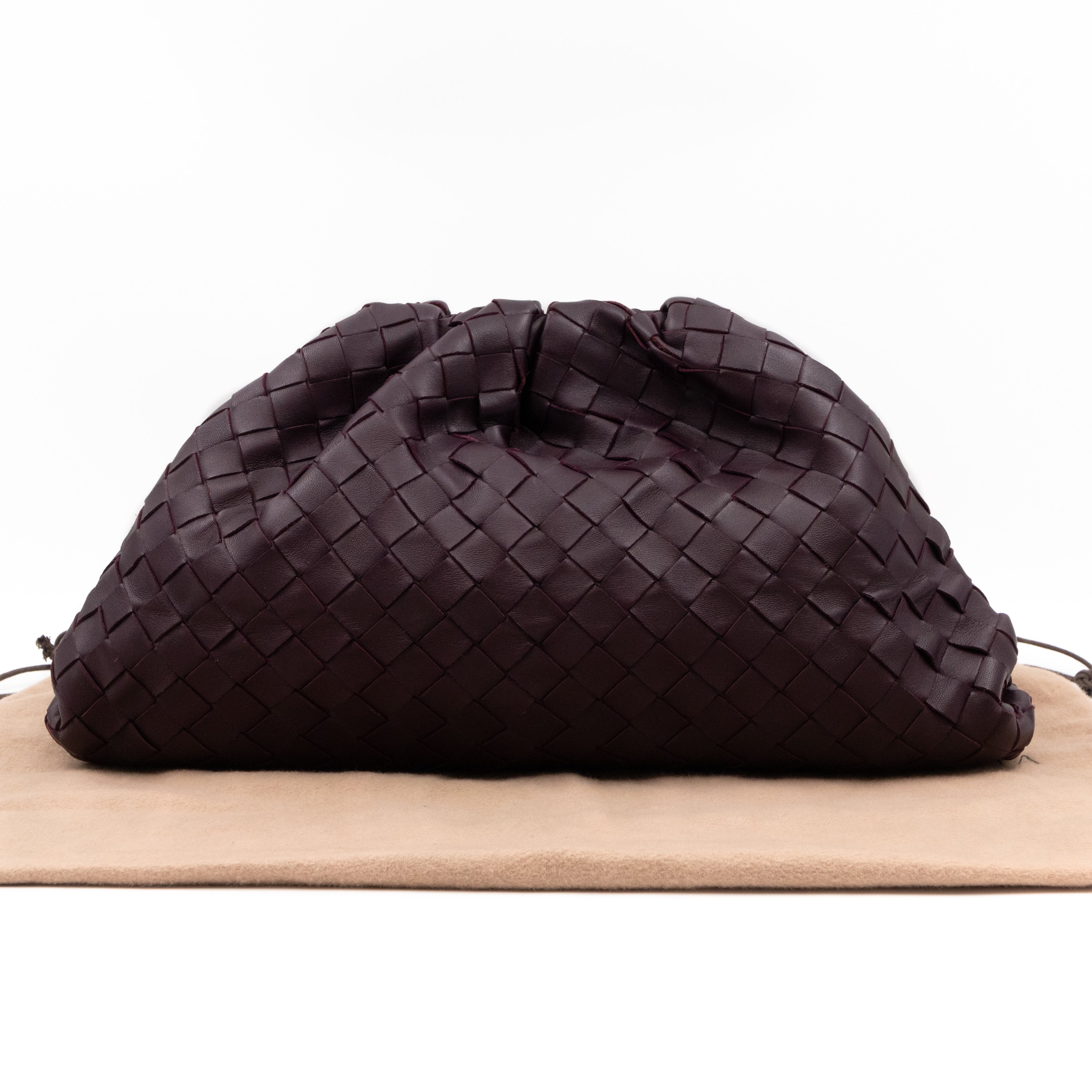 The Pouch Clutch Intrecciato Leather Purple