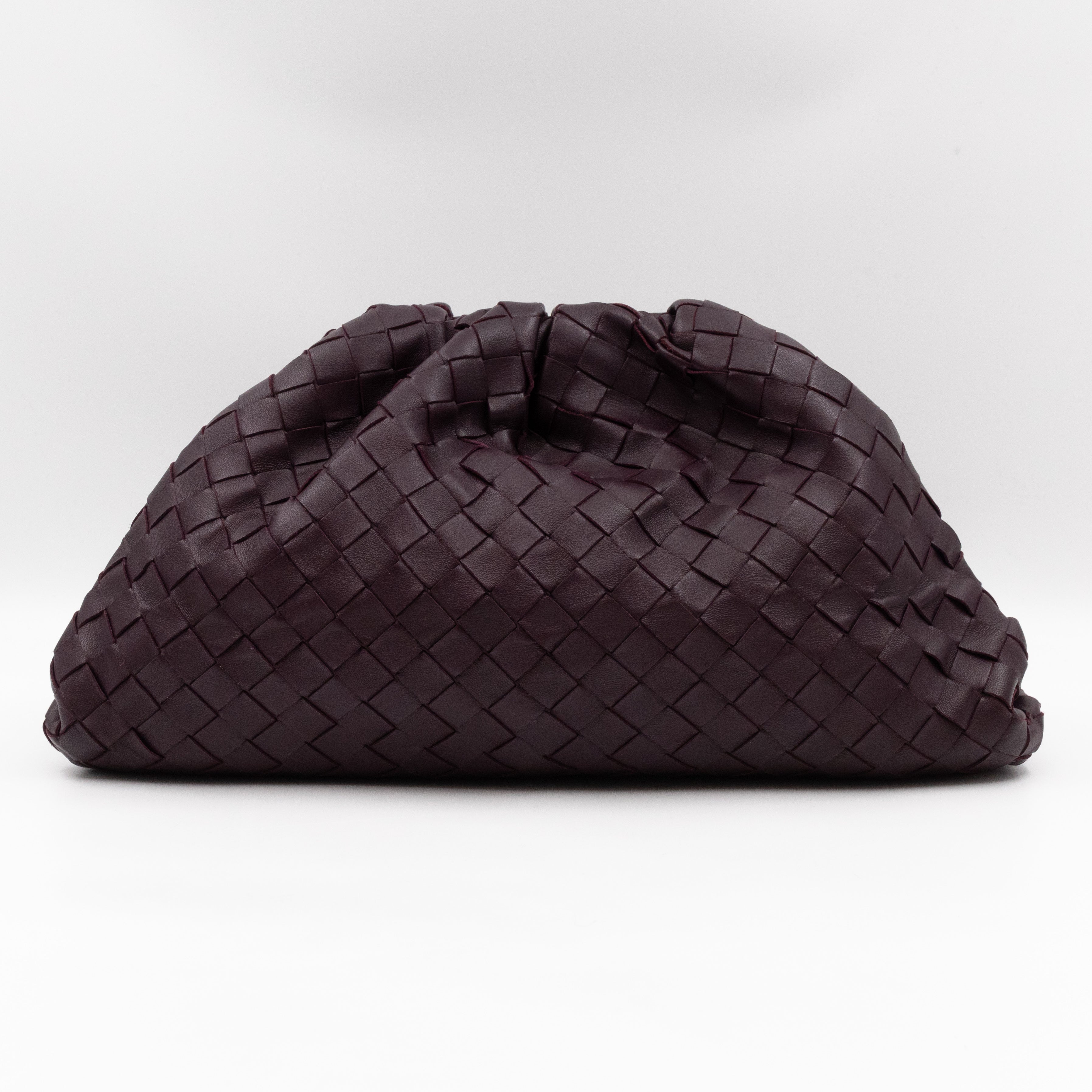 The Pouch Clutch Intrecciato Leather Purple