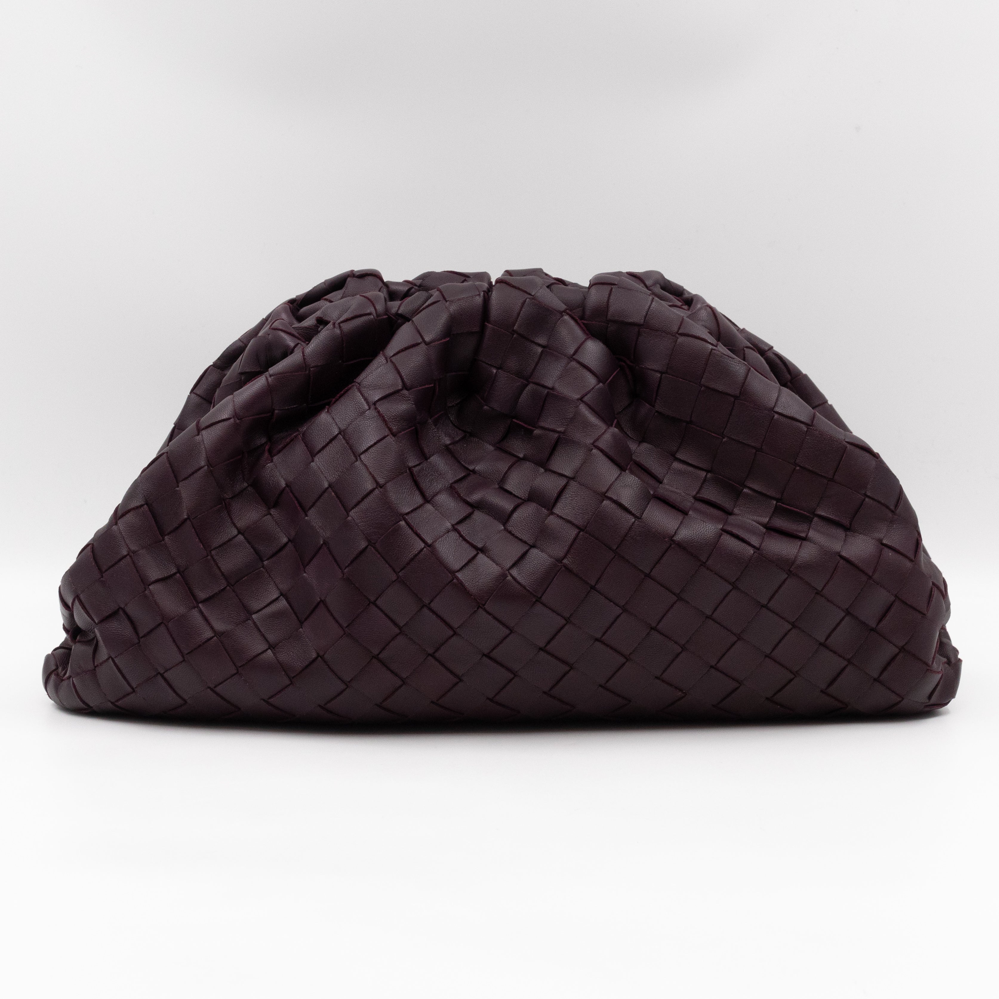 The Pouch Clutch Intrecciato Leather Purple