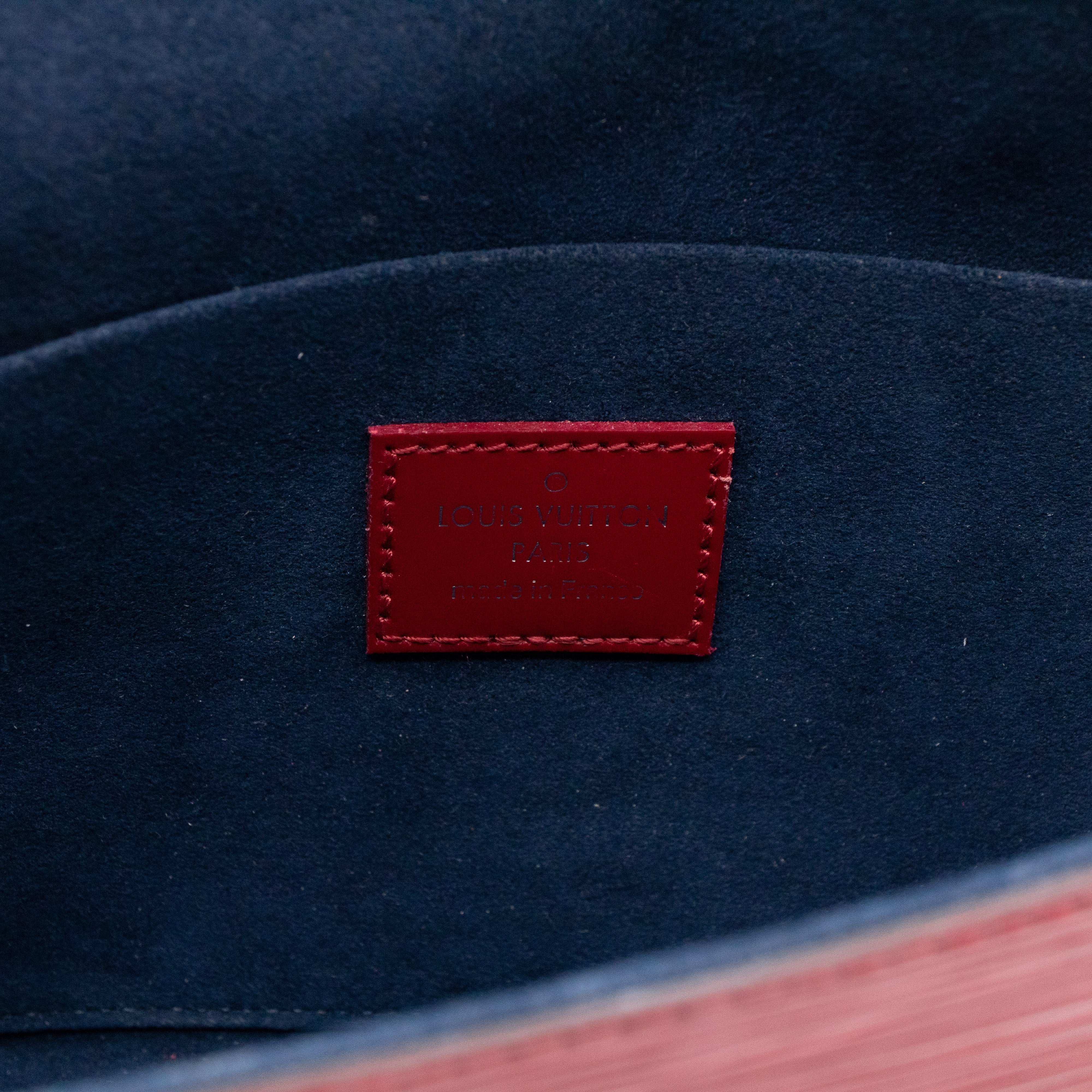 Pochette Felicie Epi Leather Fuchsia