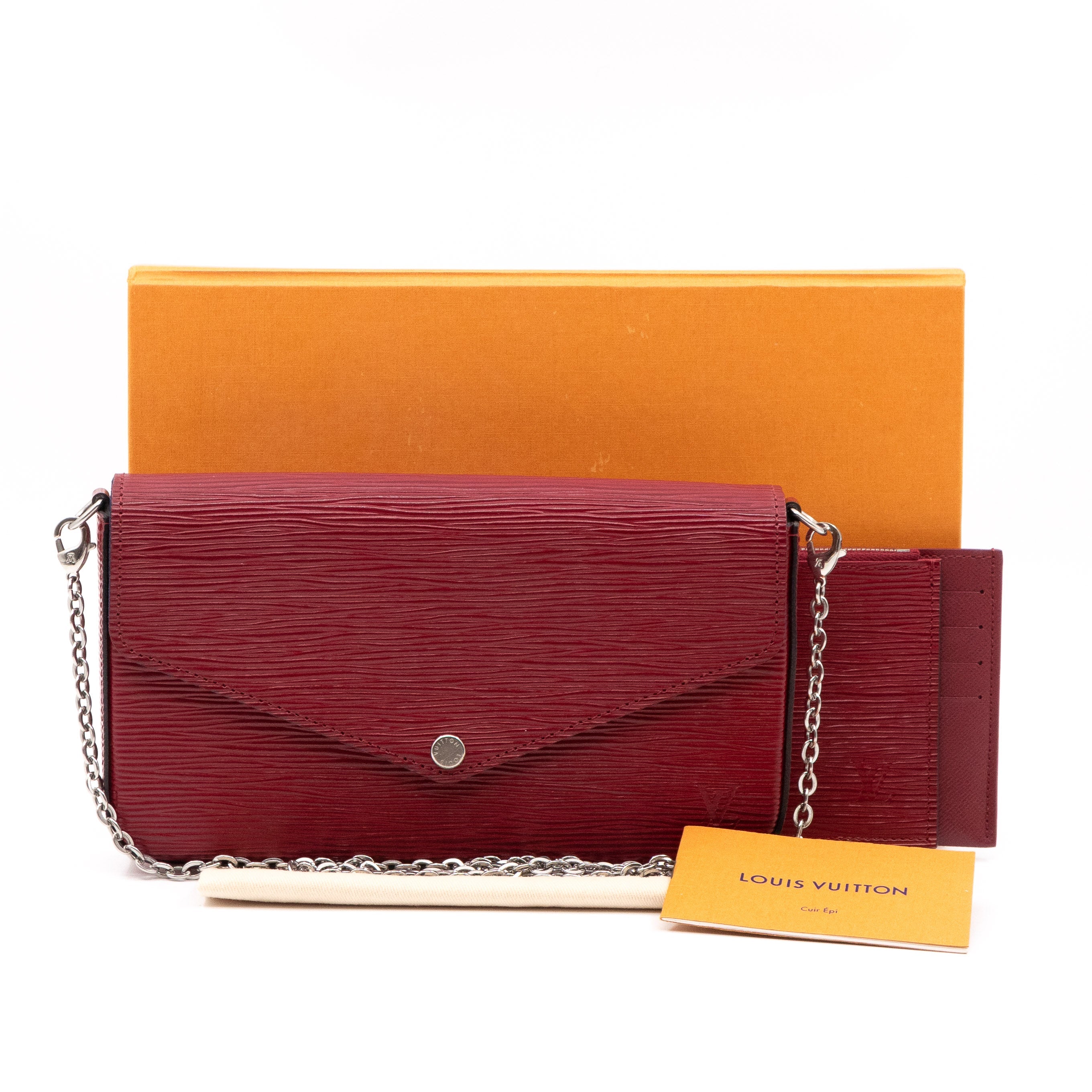 Pochette Felicie Epi Leather Fuchsia