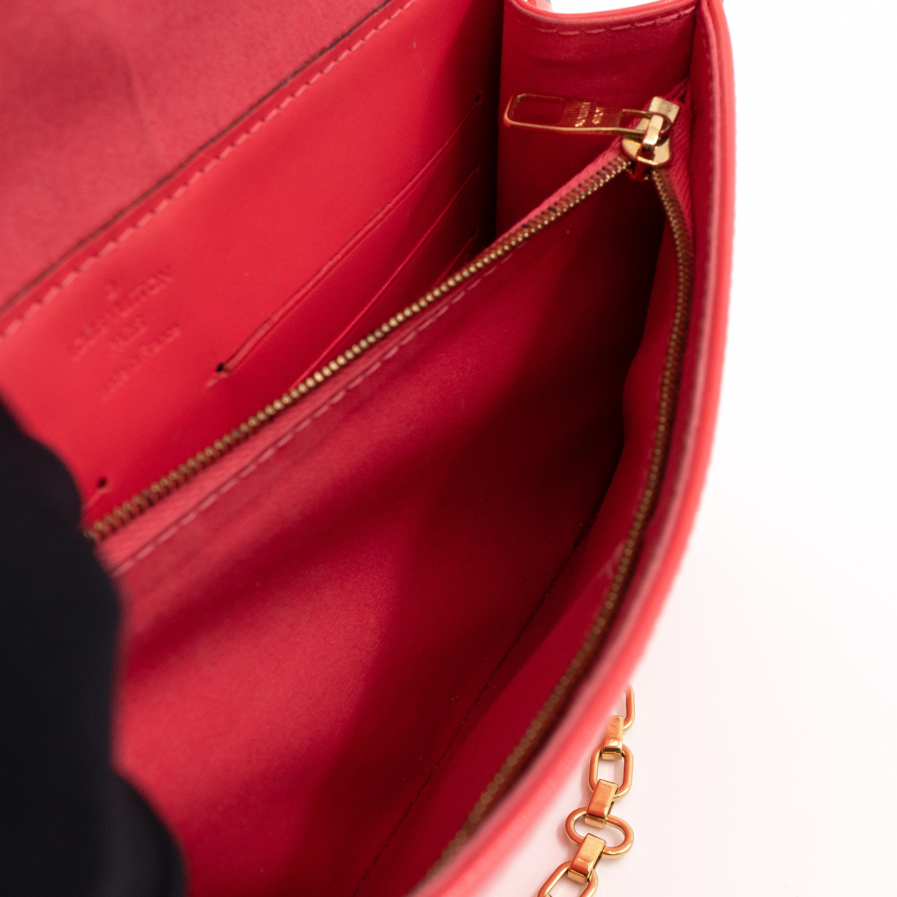 Ana Clutch Vernis Rose Litchi