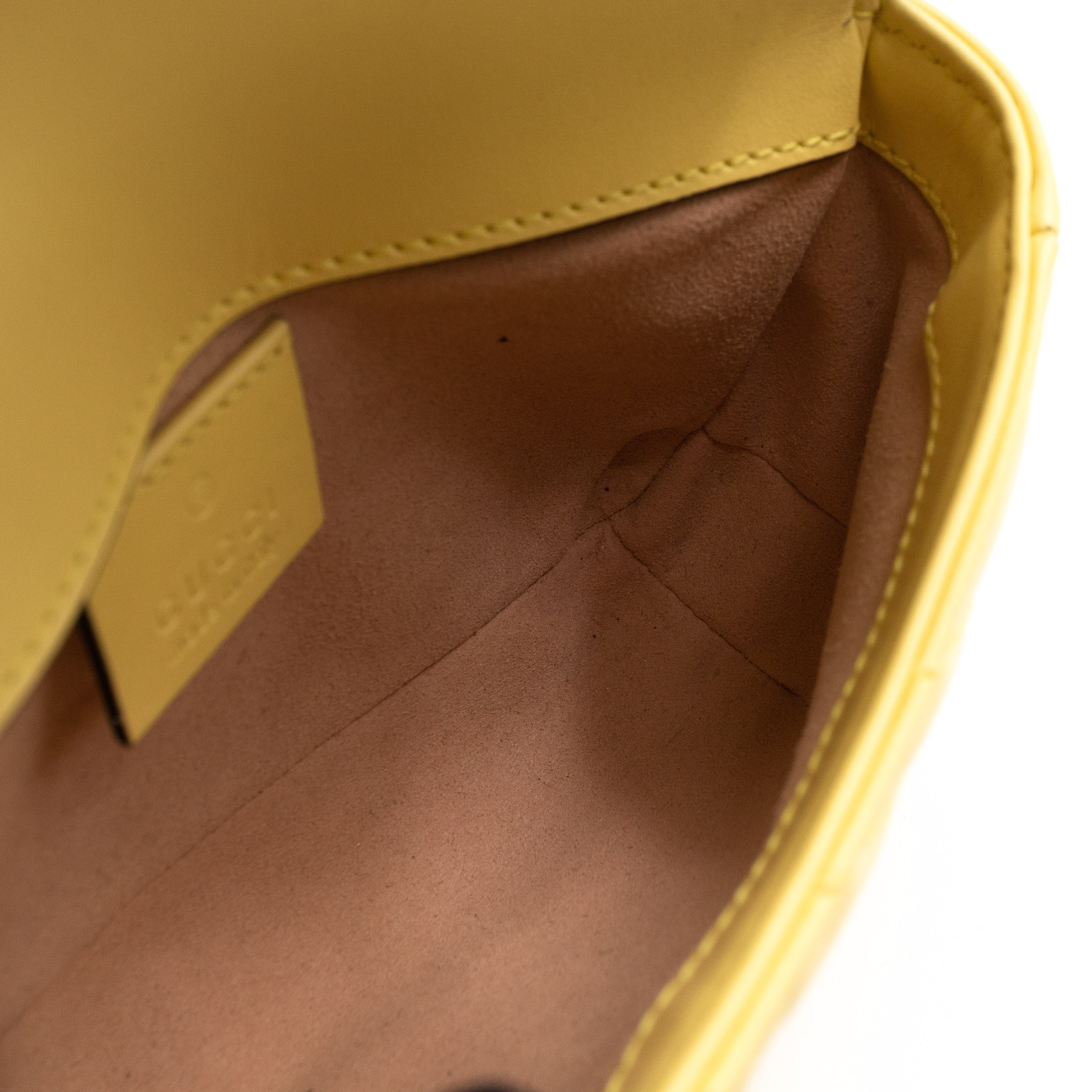GG Marmont Flap Matelassé Super Mini Yellow