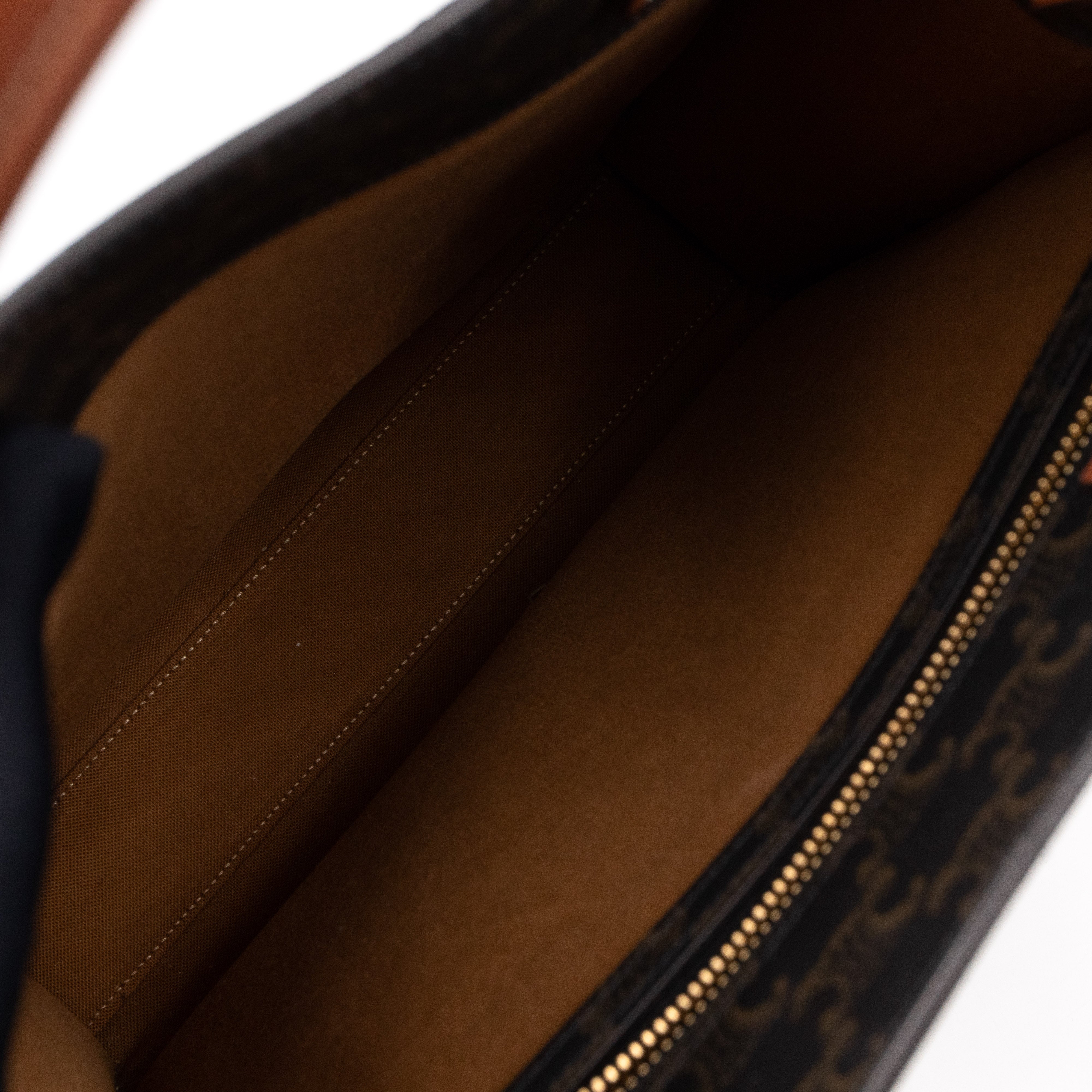 Small Vertical Cabas Triomphe Canvas