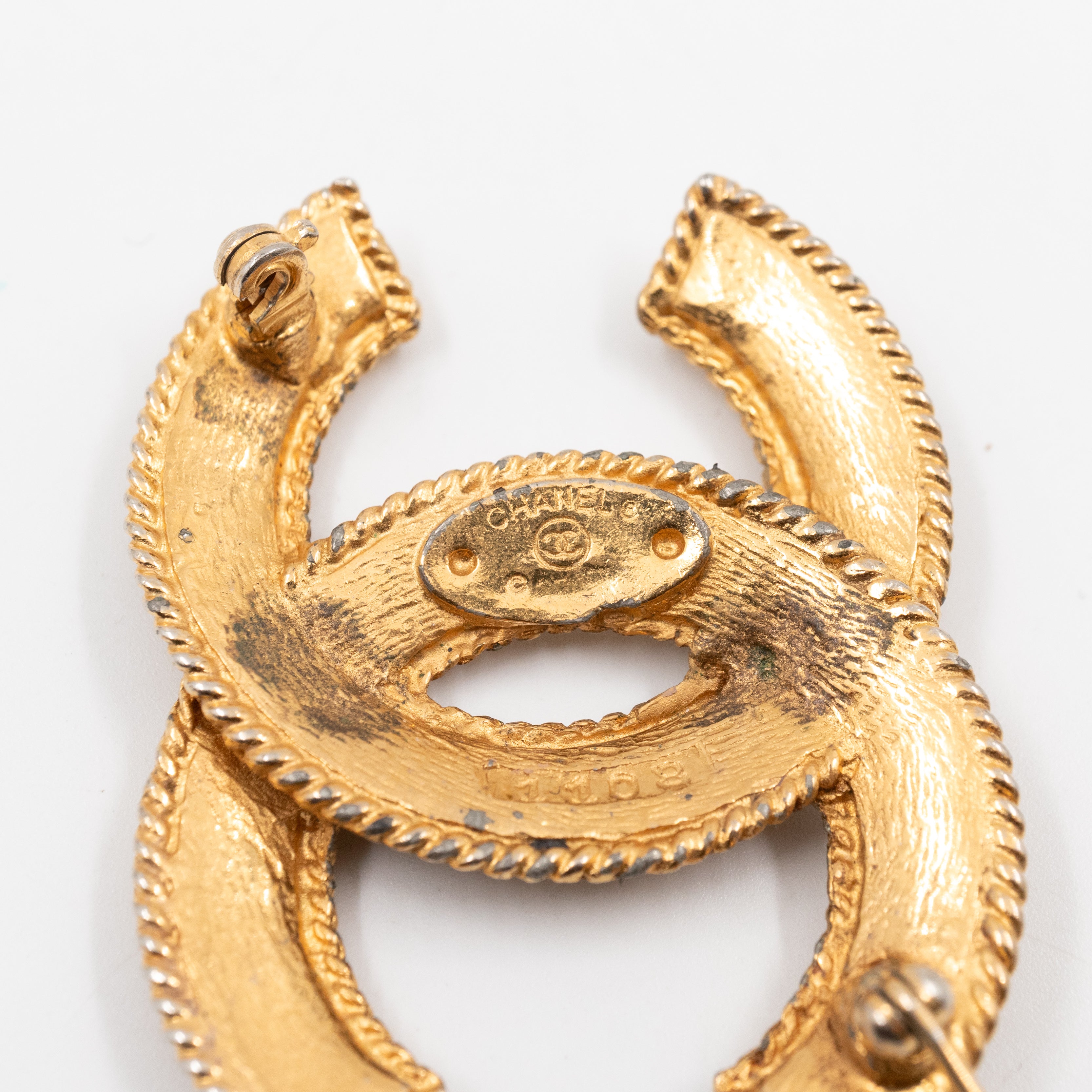 CC Brooch Strass Vintage Gold