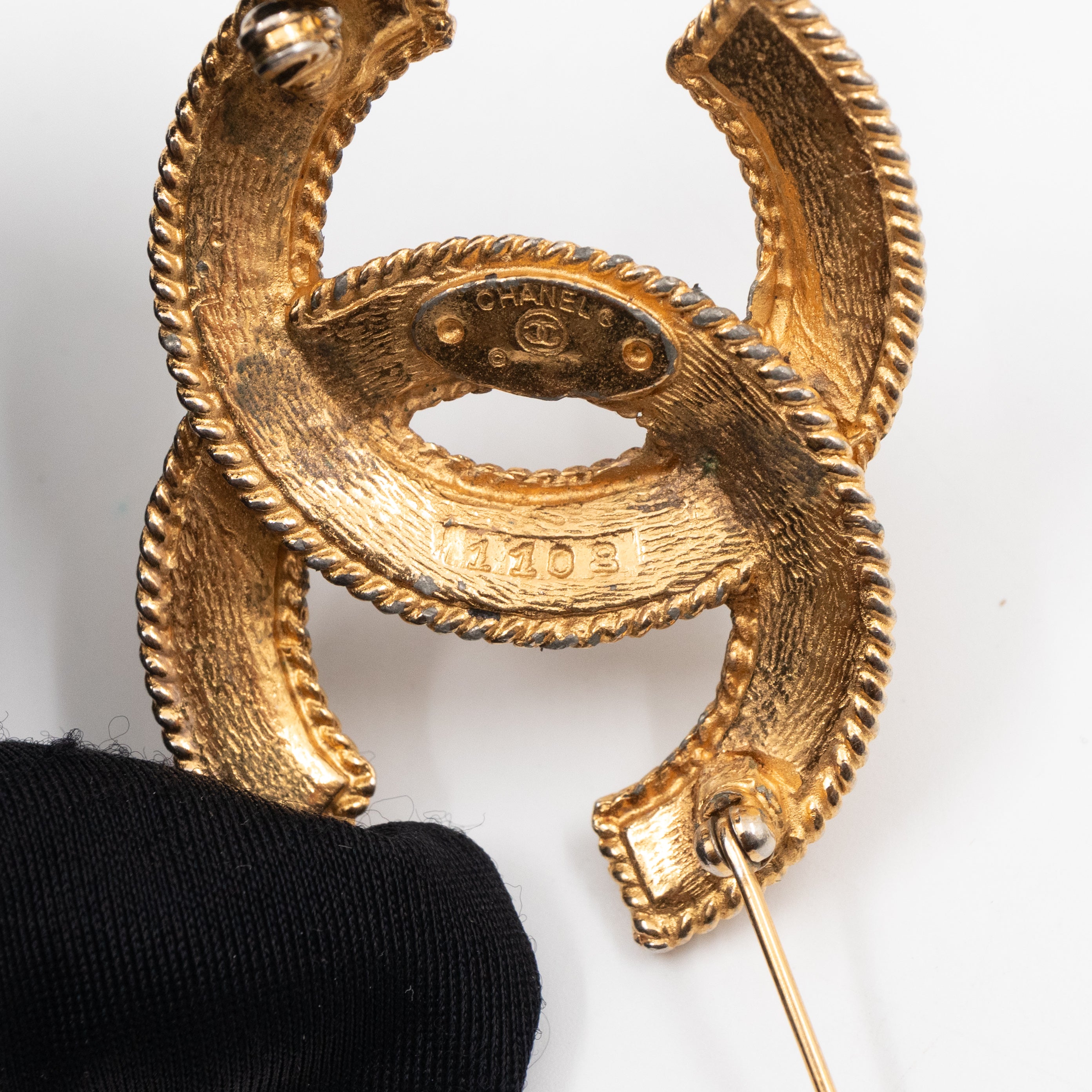 CC Brooch Strass Vintage Gold