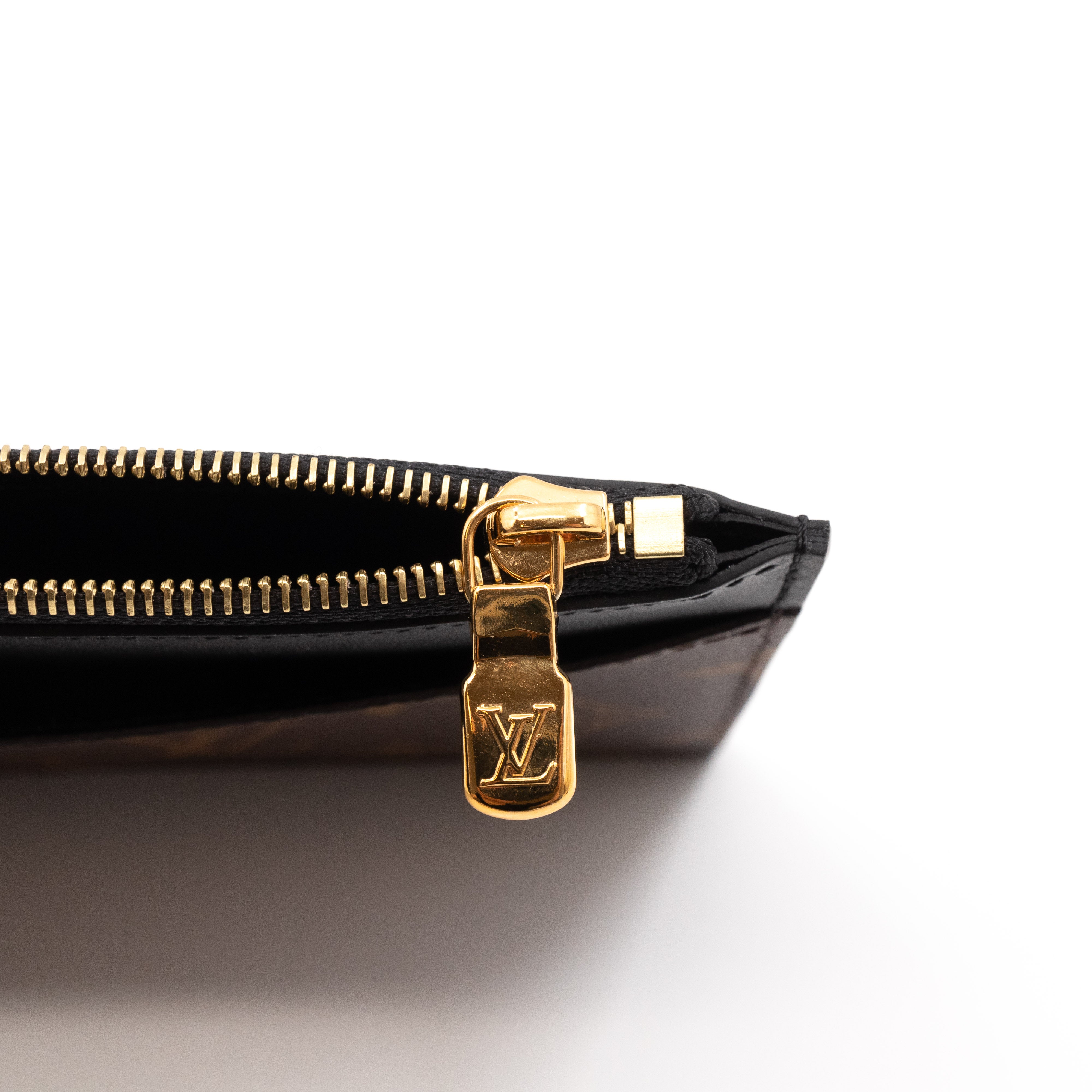 Slim Purse Monogram
