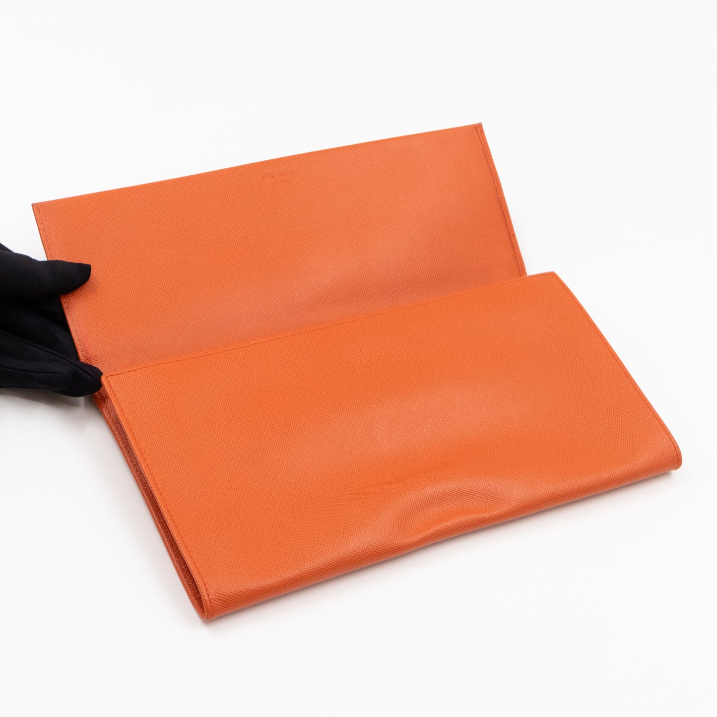Flat Clutch with Stretch Band Orange Saffiano
