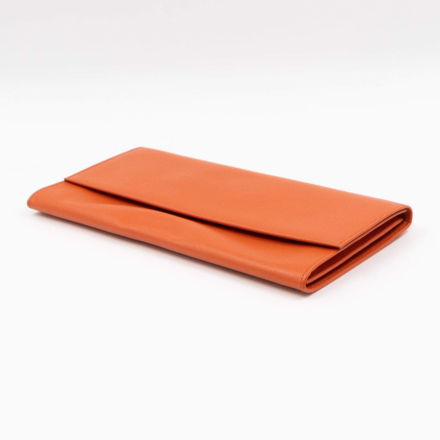 Flat Clutch with Stretch Band Orange Saffiano