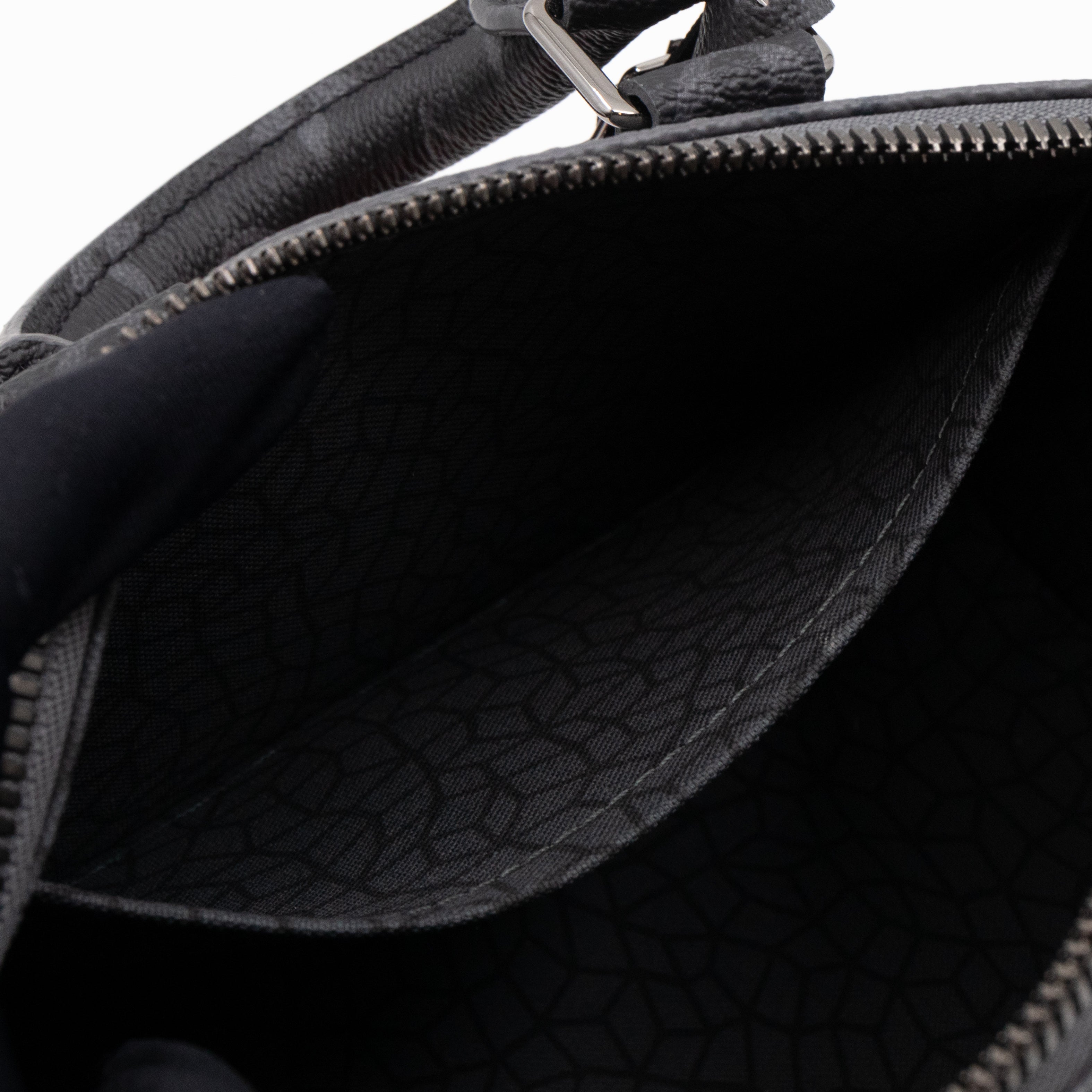 Keepall 25 Bandouliere LV x YK Monogram Eclipse Reverse Pumpkin