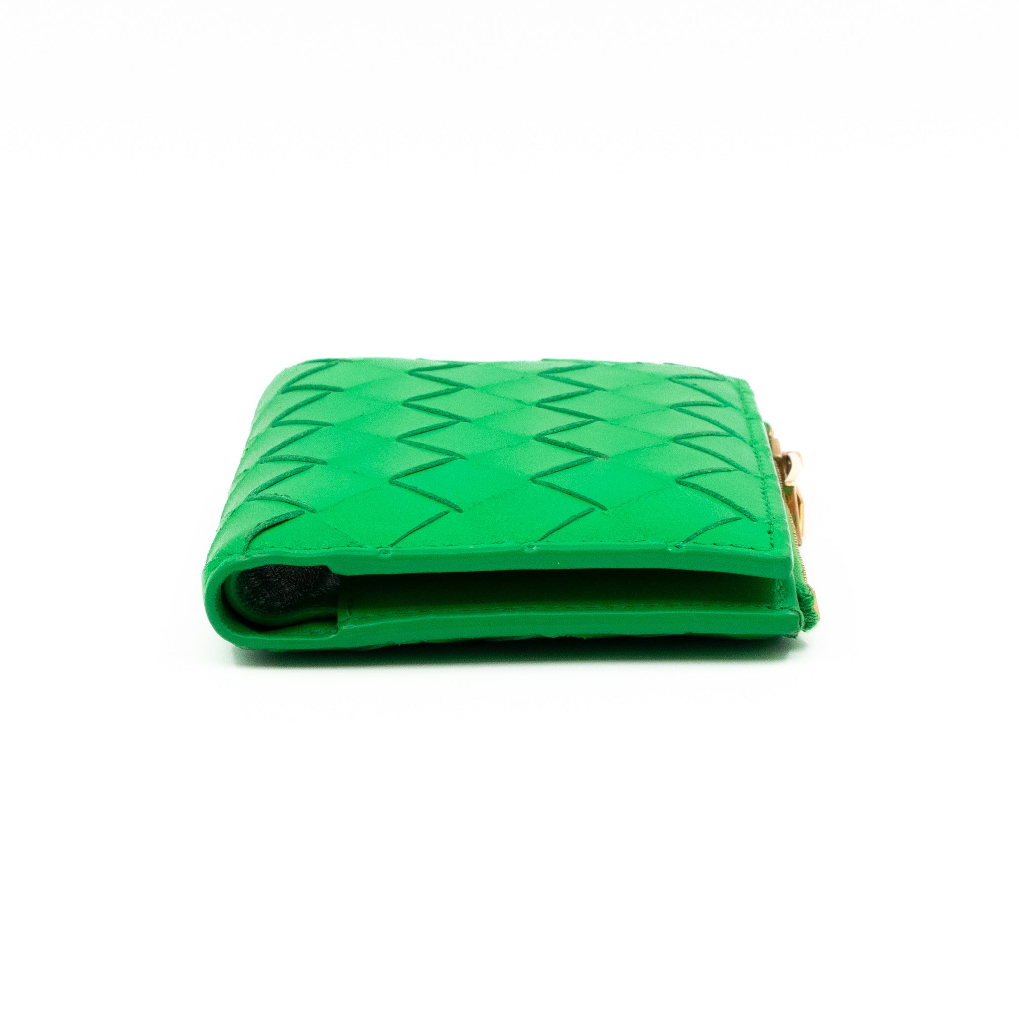 Small Bi-Fold Wallet Parakeet Green Intrecciato Leather
