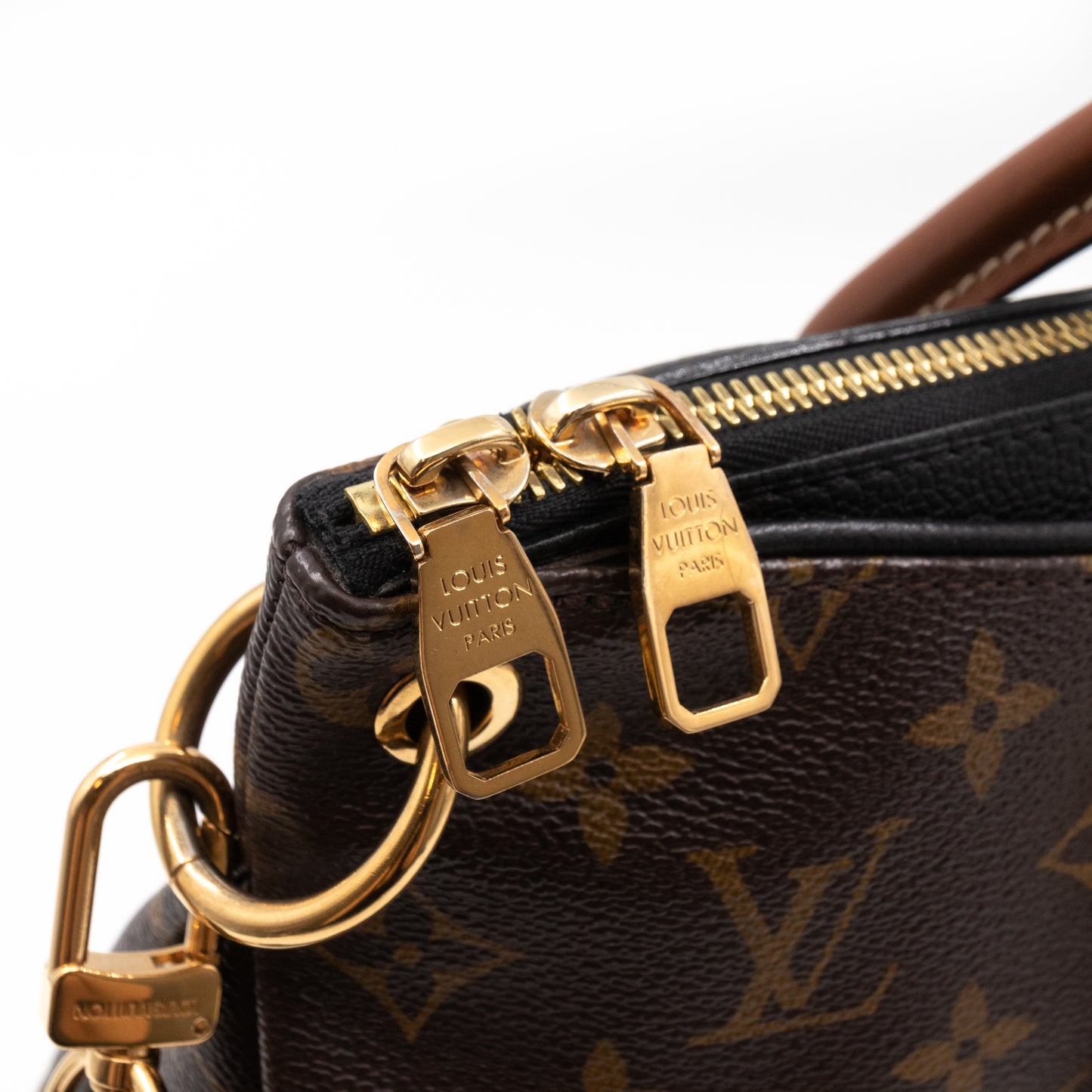 Pallas Monogram Black