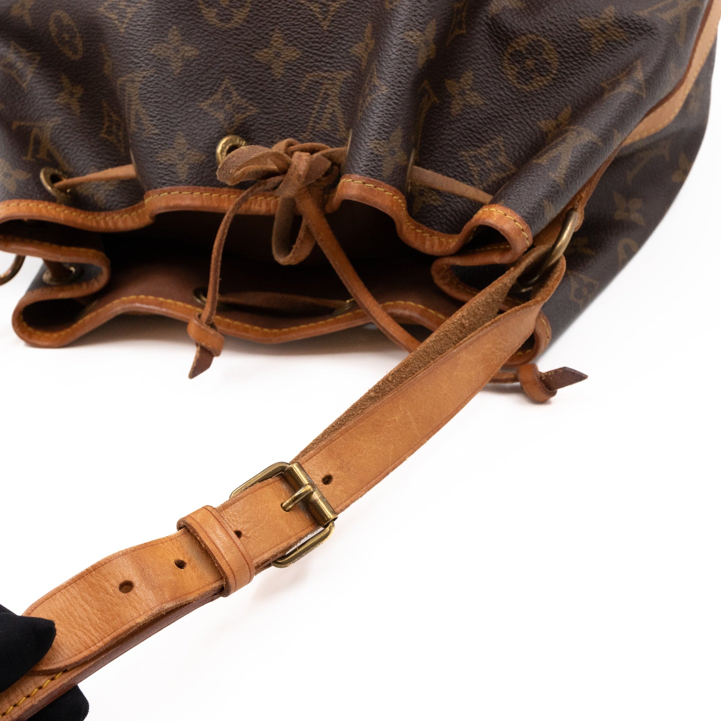 Petit Noe Monogram