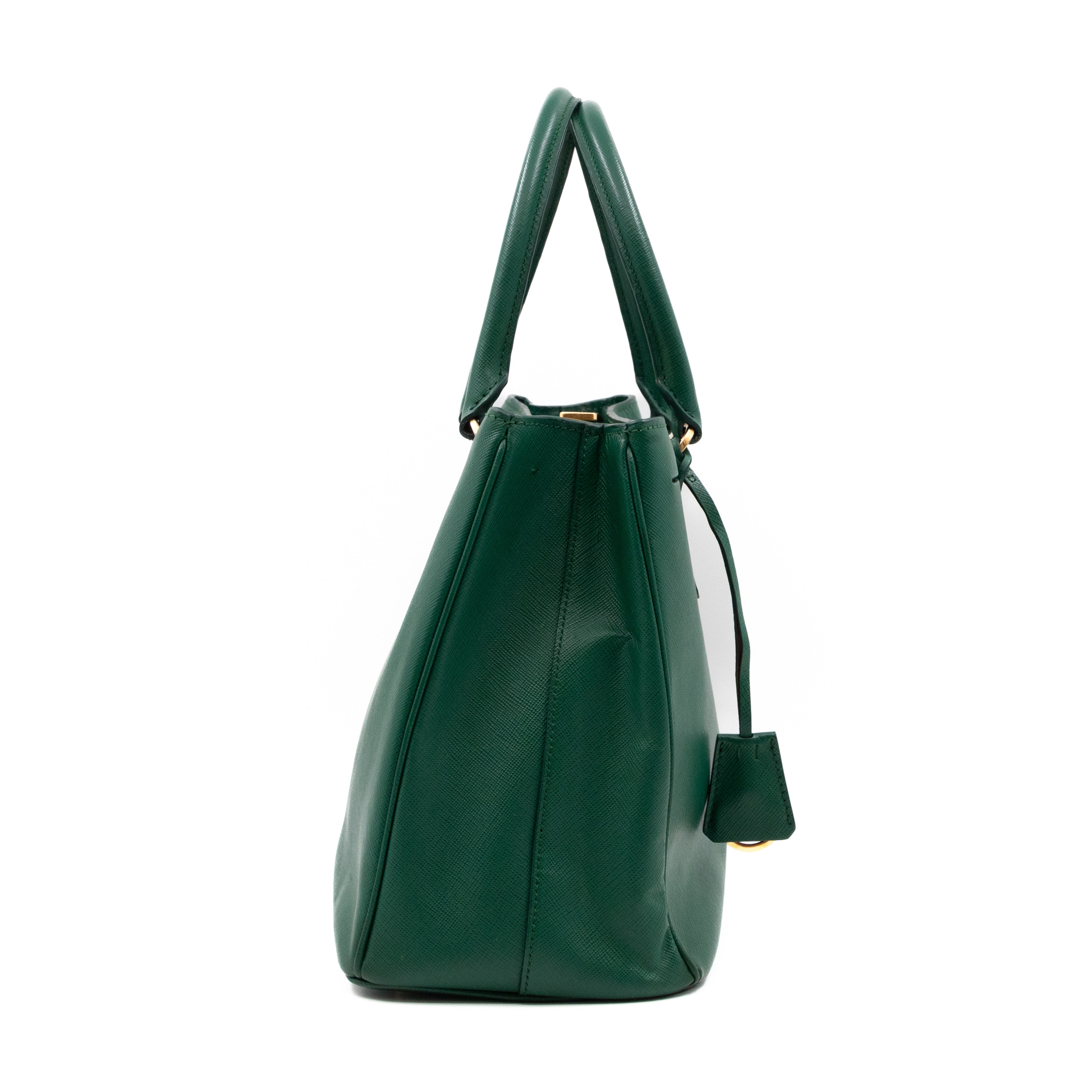Galleria Medium Single Zip Green Saffiano