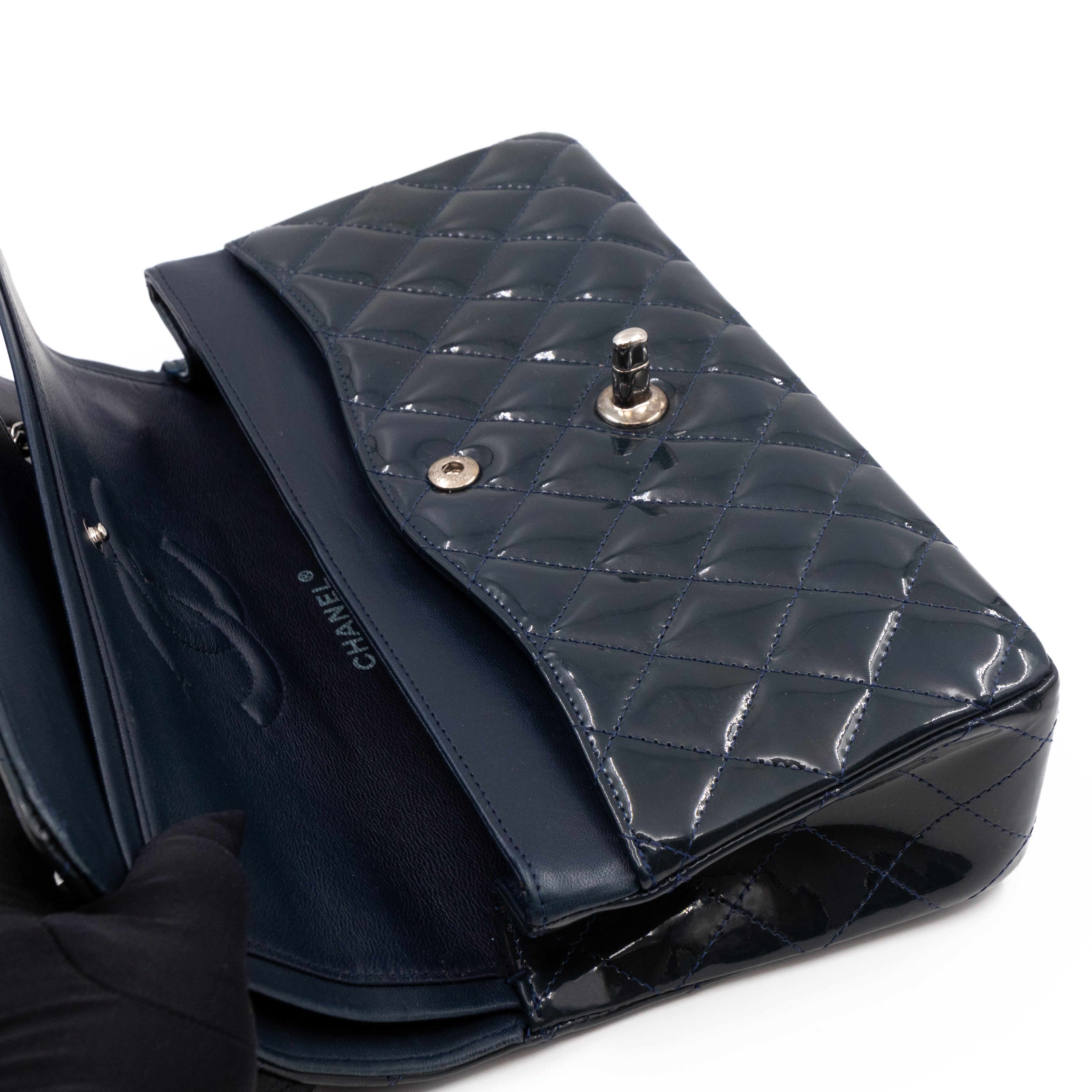 Classic Double Flap Bag Medium Navy Blue Patent Leather Silver