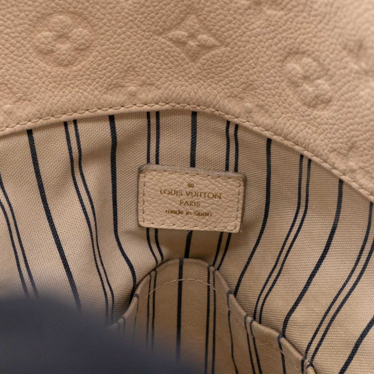 Artsy MM Monogram Empreinte White