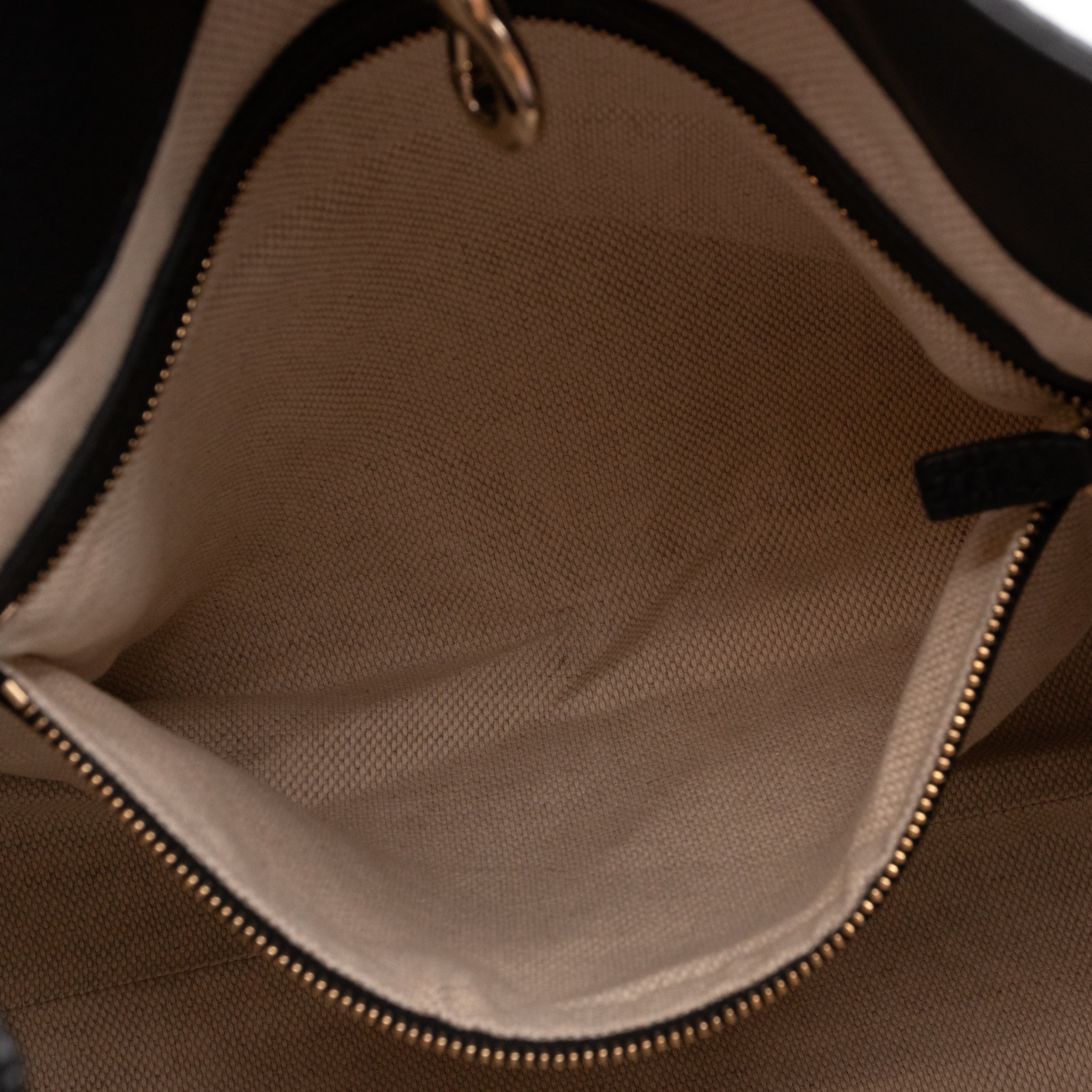 Soho Tassel Chain Tote Black Leather