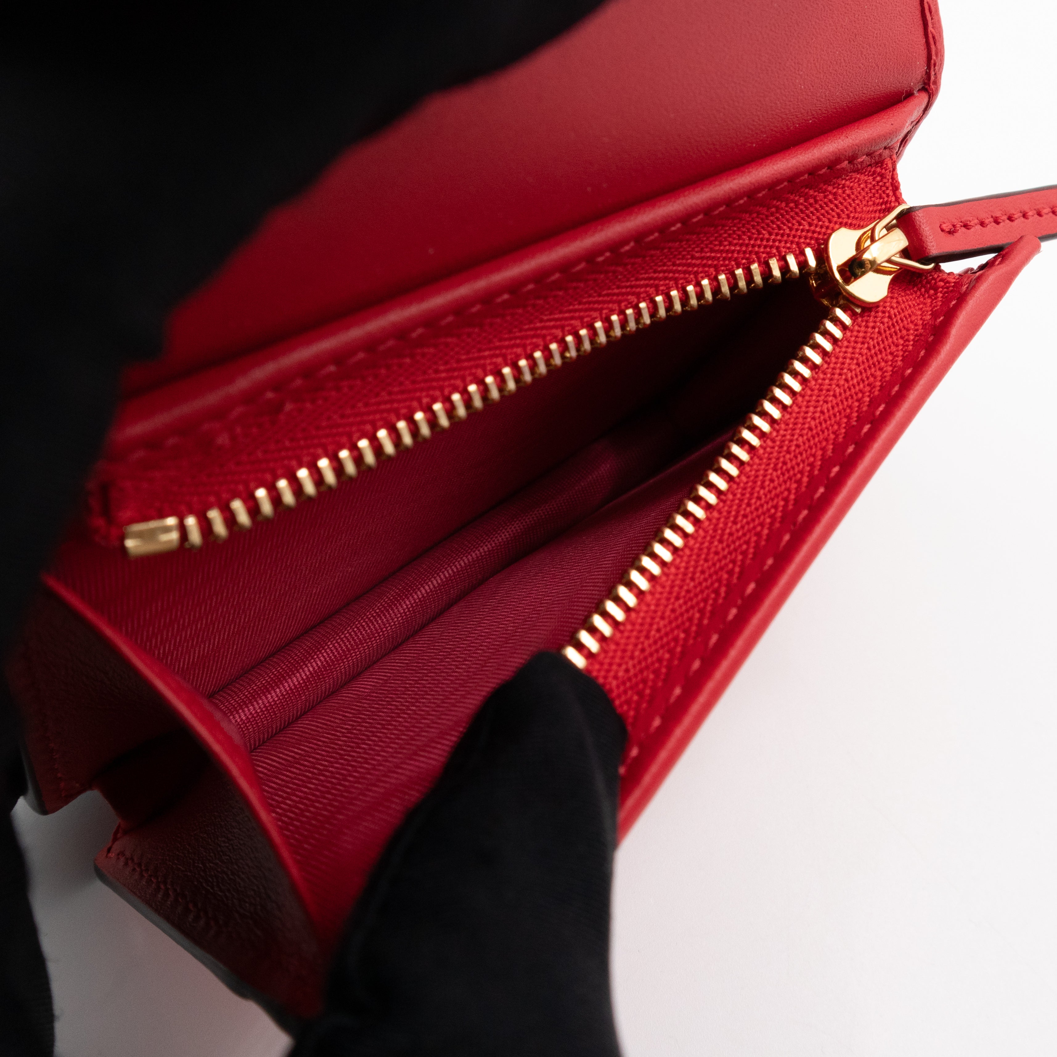 LOVE Card Case Flap Wallet GG Supreme Canvas Red