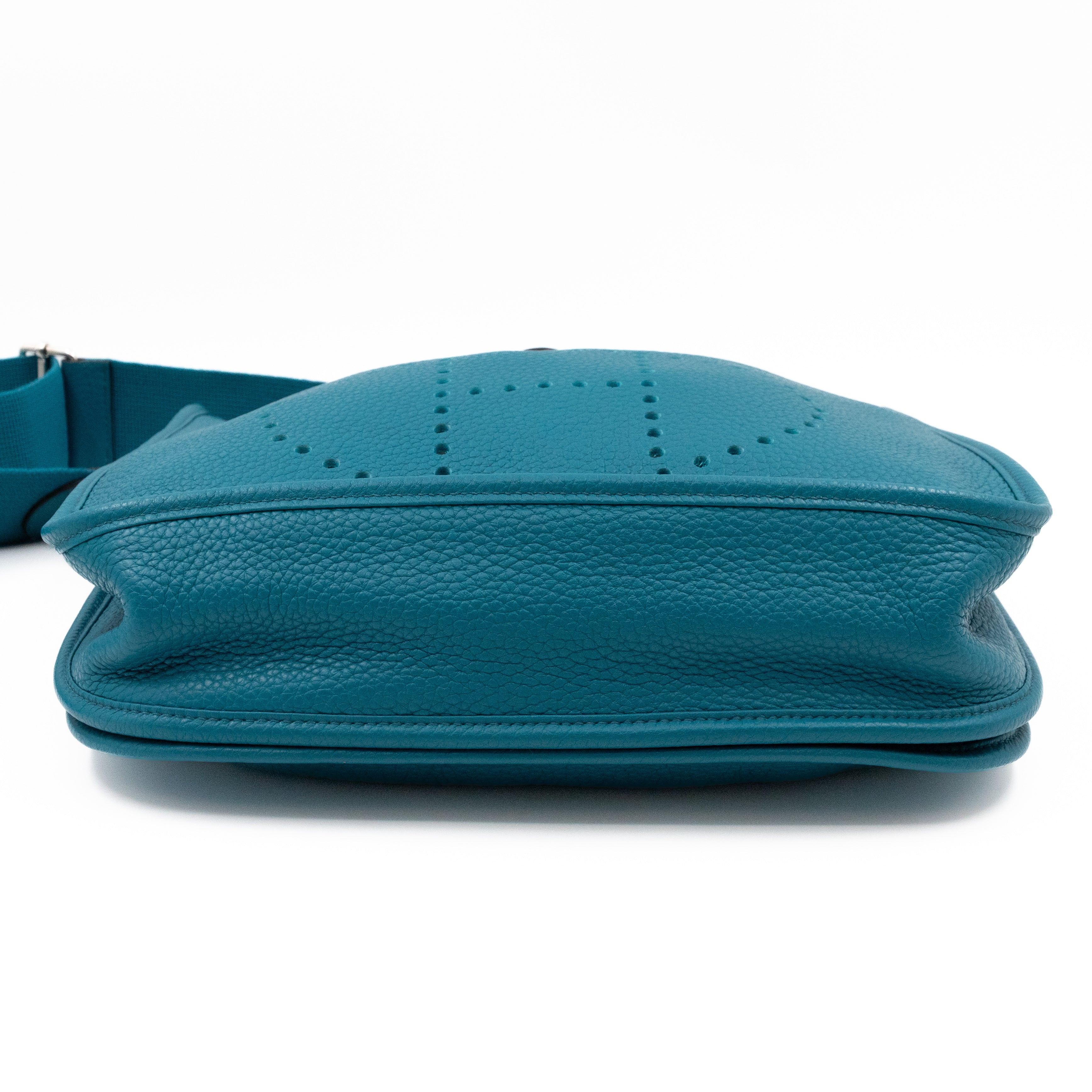 Evelyne III 29 Colvert Turquoise Leather