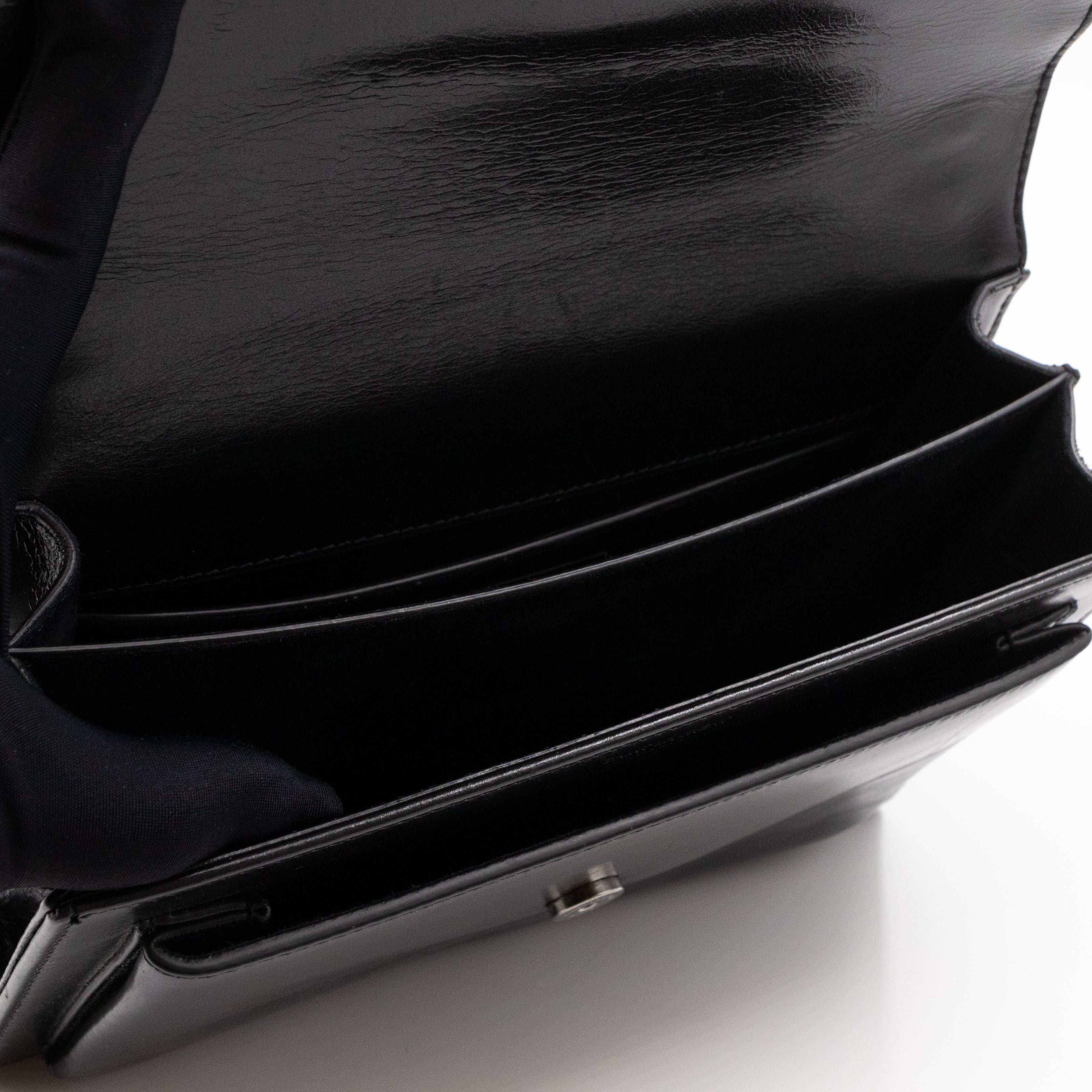 Sunset Medium Chevron Black Leather