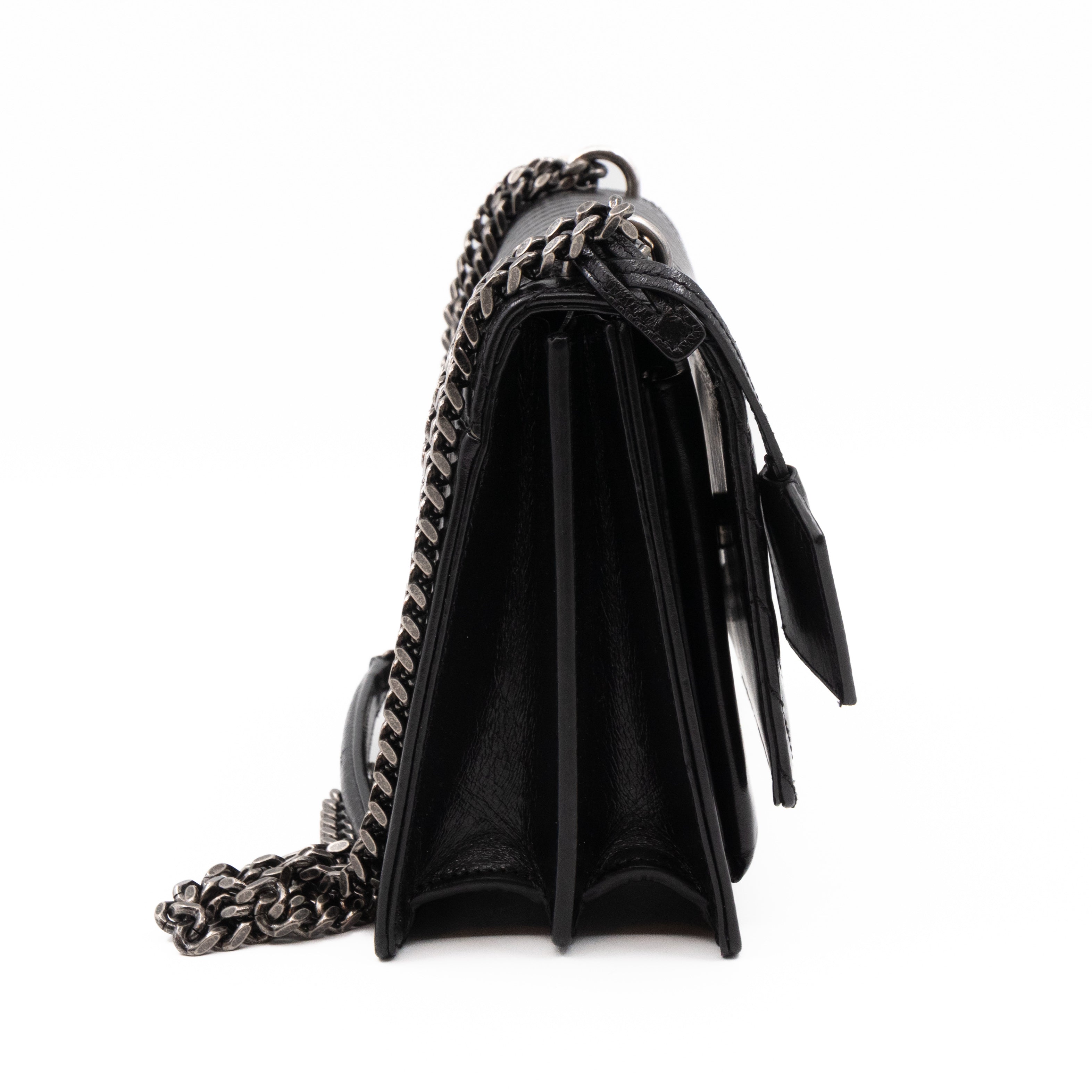 Sunset Medium Chevron Black Leather