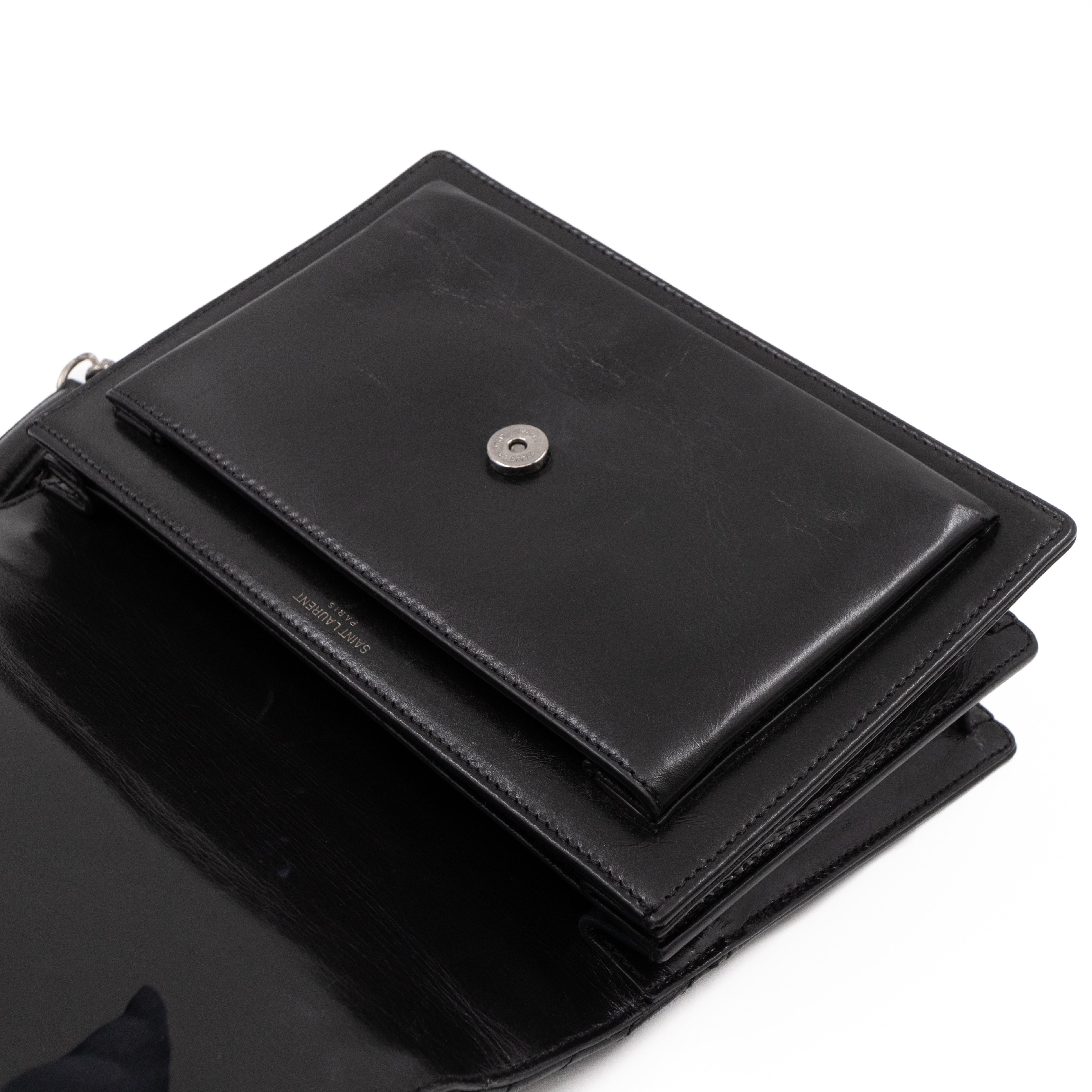 Sunset Medium Chevron Black Leather