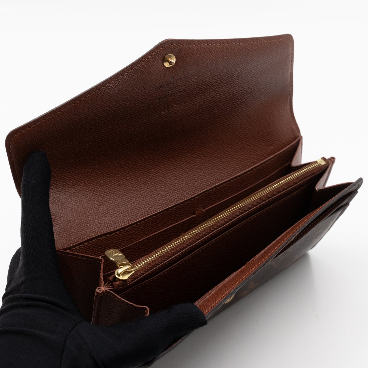 Sarah Wallet Monogram Brown