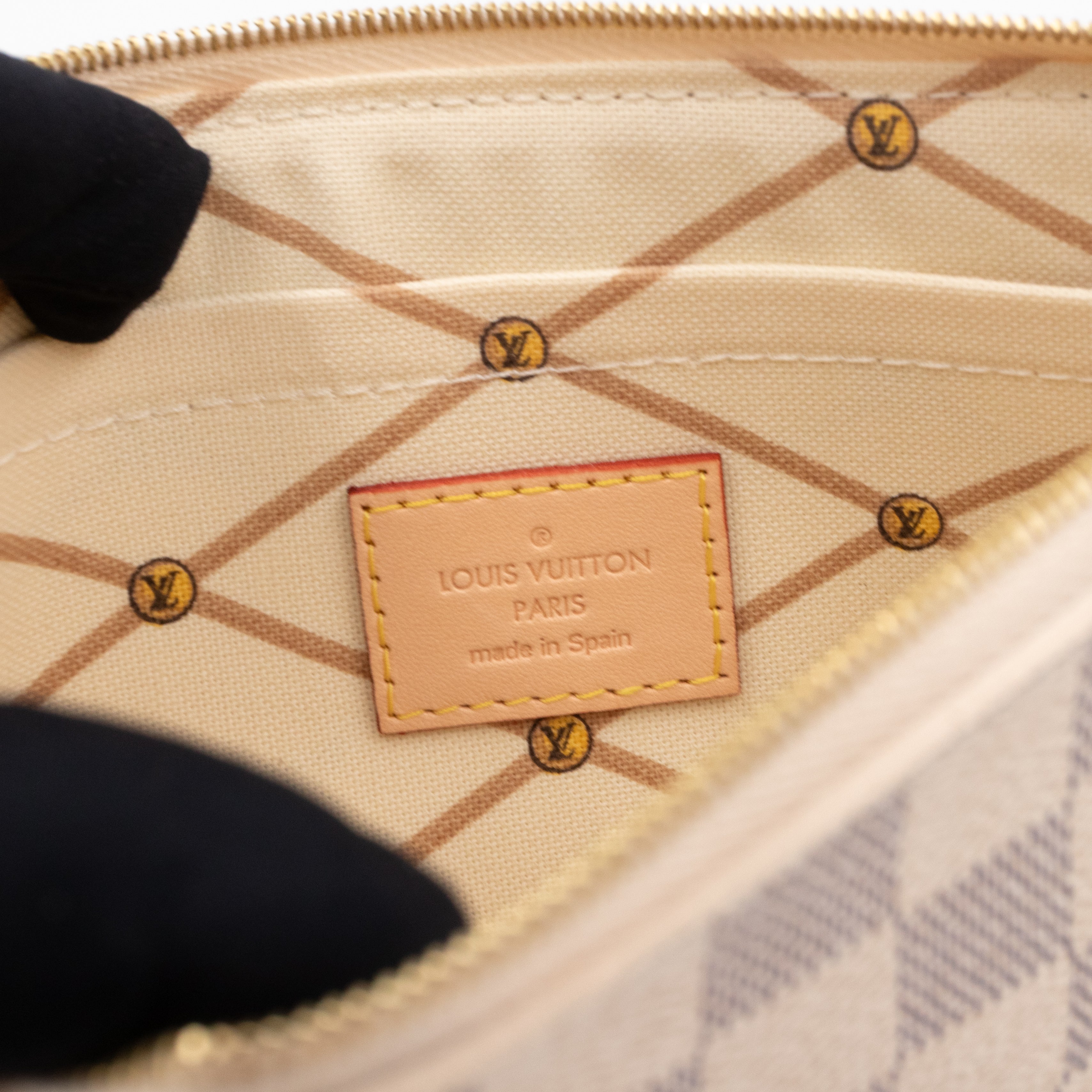 Neverfull Pochette Damier Azur Summer Trunk