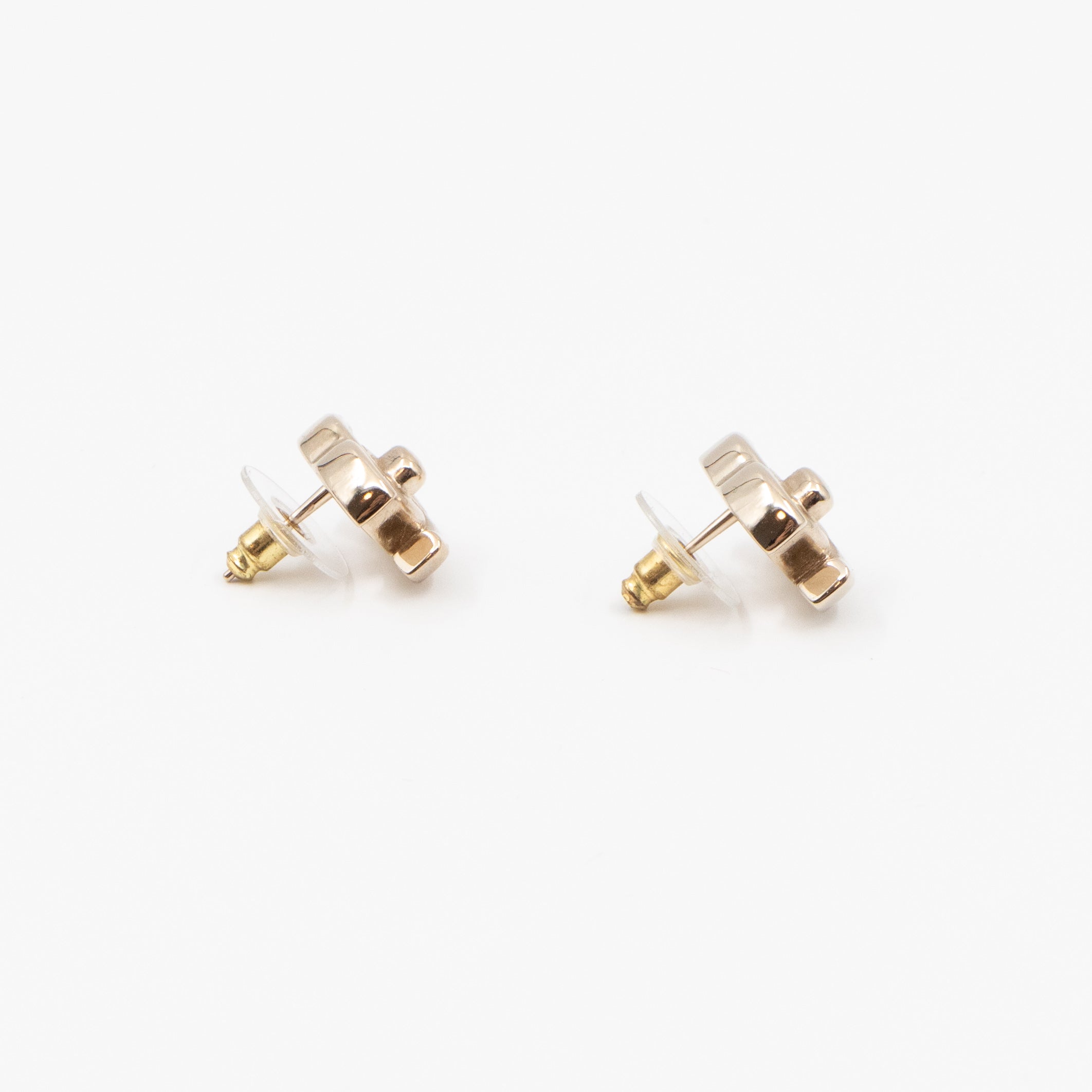 CC Turn-Lock Earrings Light Gold